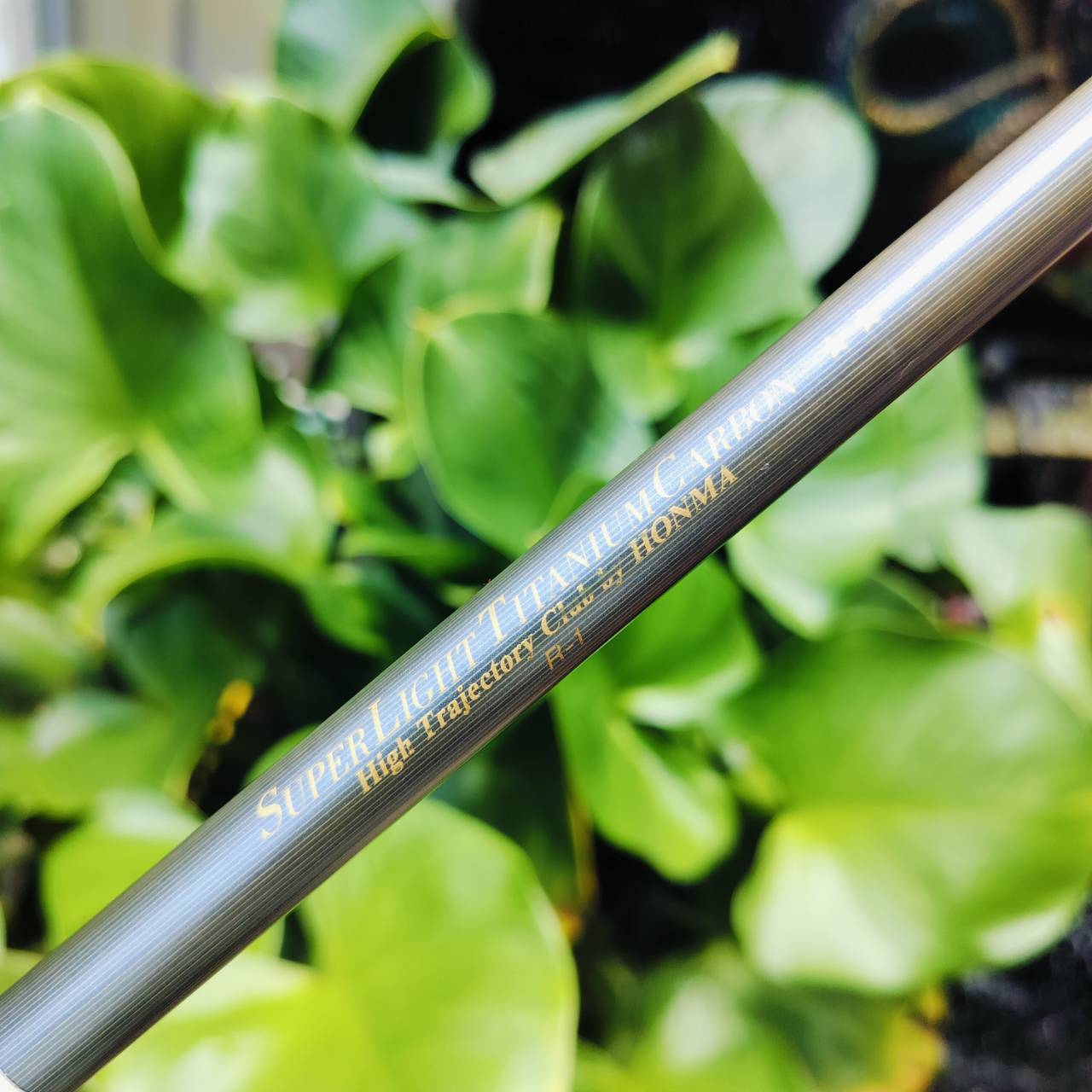 🏌️ ชุดเหล็ก HONMA LB-606 CAVITY BACK มีเหล็ก 3 - 10 เเละ SW ครบชุดเลยค่ะ ก้าน SUPER LIGHT CARBON ** 2 ดาว!!! วัสดุพรีเมี่ยม FORGED จาก JAPAN SAKATA ก้านไทเทเนี่ยม เบามาก ควบคุมดีมาก นุ่มมาก ไม้กอล์ฟพรีเมี่ยมมือสอง ของแท้ By NakaraLuxurious