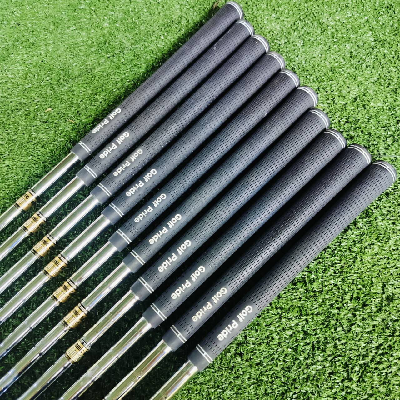ชุดเหล็ก MIZUNO T-ZOID PRO POWER BLADE ชุดใหญ่ 10 ชิ้น มีตั้งแต่เหล็ก 3-9 PW SW FW ตัว WEDGE เป็นใบเบลดให้เลย ชิพดี ระเบิดทรายมันส์ สปินดีมาก ไม้กอล์ฟพรีเมี่ยมญี่ปุ่นมือสอง By NakaraLuxurious
