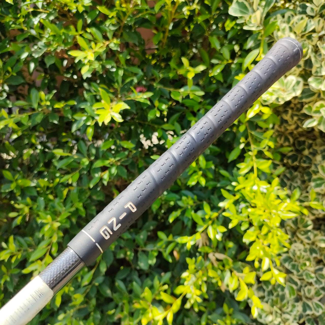 DRIVER PING REPTURE V2 องศา 9 ก้าน TOUR AD TFC 550 FLEX S ตัวนี้เป็นหัวพรีเมี่ยมของ PING ตอนออกมาใหม่แพงกว่ารุ่น G อีกเท่าตัวครับ ของดีมากๆ ตีไกลสุดๆ ก้าานแพงจัด TFC550 เฉพาะก้านเป็นหมื่น