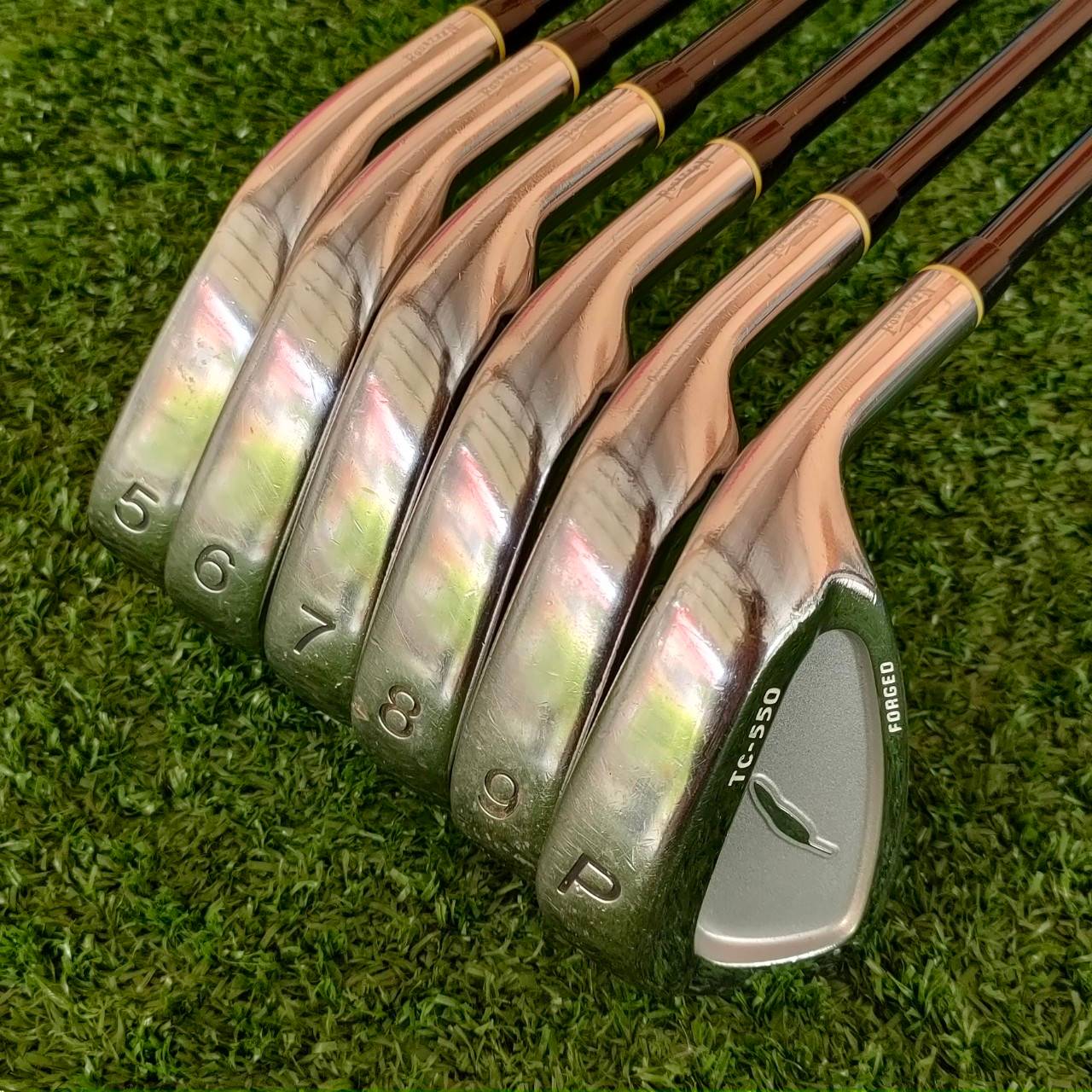 ชุดเหล็ก FOURTEEN TC-550 FORGED มีเหล็ก 5-9 เเละ PW ก้าน MD-370 GI FLEX S เหล็ก SUPER PREMIUM JAPAN เหล็ก FORGED ระดับสูงสุด และใบมี CAVITY ใหญ่ ตีง่ายจัดนุ่มจัด ของแพงมากๆครับตัวนี้ แฟน FOURTEEN พลาดไม่ได้