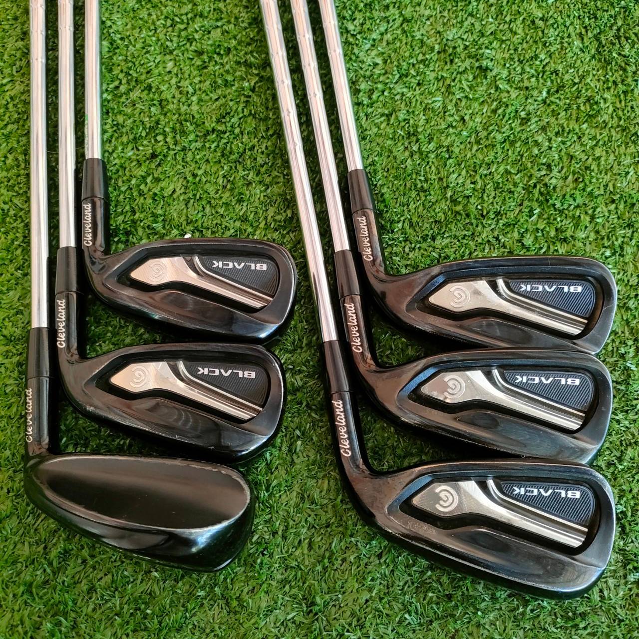 ชุดเหล็ก CLEVELAND CG BLACK HIGH C.O.R. MAX เหล็ก 5 กึ่งไฮบริด มีเหล็ก 5-9 เเละ PW เหล็กเด้งทุกไม้!!! ก้าน N.S.PRO 1040GH FLEX R ไม้กอล์ฟมือสอง ของแท้ BY NakaraLuxurious