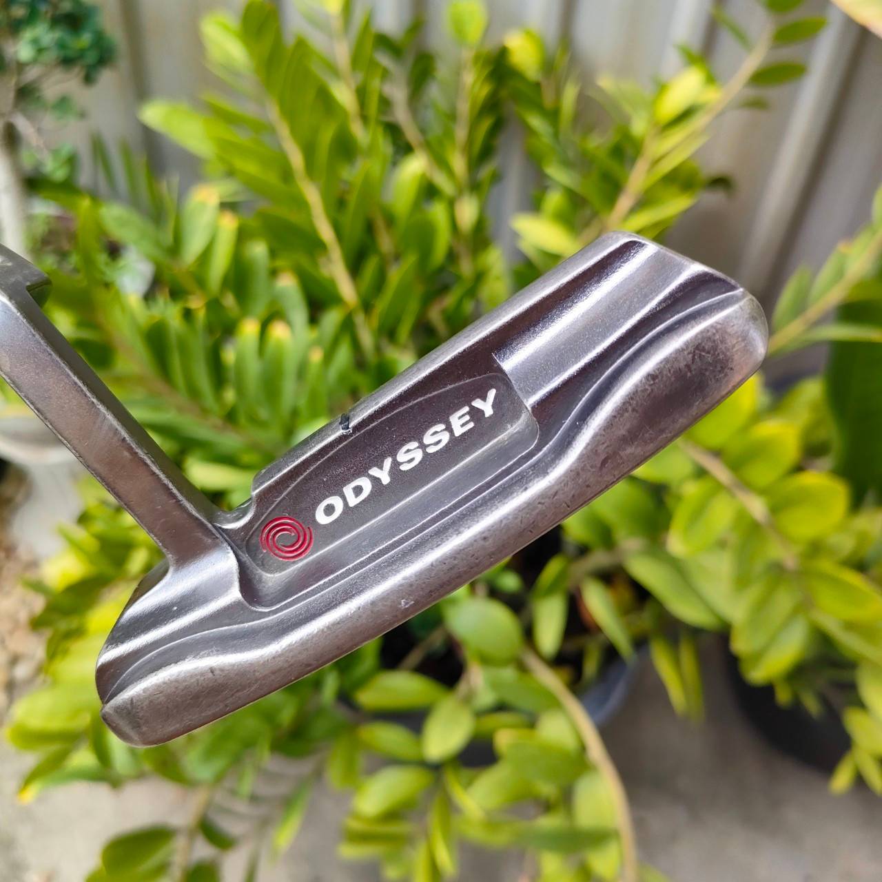 PUTTER ODYSSEY WHITE ICE 355 G ความยาว 34 นิ้ว ** กริฟ เสื่อมสภาพ ** หน้าสัมผัสนุ่มนวล น้ำหนักดีมาก ไม้กอล์ฟพรีเมี่ยมมือสอง ของแท้ By NakaraLuxurious