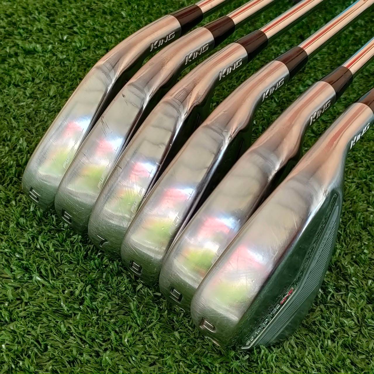 ชุดเหล็ก 2022 Cobra King Forged TEC One Length มีเหล็ก 5-9 เเละ PW เป็นรุ่นใหม่ สภาพใหม่สวยจัด ก้าน KBS S-TAPER LITE FLEX S สุดยอดก้านครับ สุดยอดเหล็กคุณภาพ ที่ตีวงสวิงเดียวกันทั้งชุด ควบคุมได้ดี ฟีลลิ่งดี ได้ผลมากจริงๆครับ