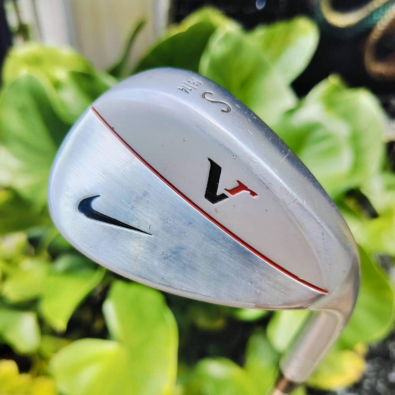 WEDGE NIKE VR องศา 56 BOUNCE 14 ก้าน เหล็ก WEDGE FLEX กริพเดิม สภาพสวยเดิมเลยค่ะ ฟีลลิ่งนุ่มแน่น!!! สปินดีค่ะ!!! ไม้กอล์ฟพรีเมี่ยมมือสอง ของแท้ By NakaraLuxurious