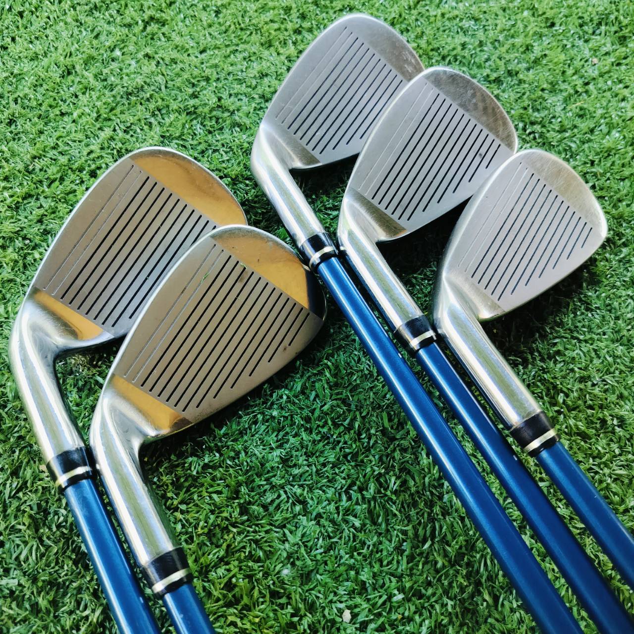 ชุดเหล็ก PROKENNEX SI-30 PLUS ก้าน TOUR BALANCE FLEX R เป็นชุดเหล็กที่มี CAVITY ลึก ด้าน SOLE ยืดยาวออกด้านหลัง ทำให้เป็นชุดที่ตีง่ายอย่างมาก ไม้กอล์ฟพรีเมี่ยมมือสอง ของแท้ By NakaraLuxurious