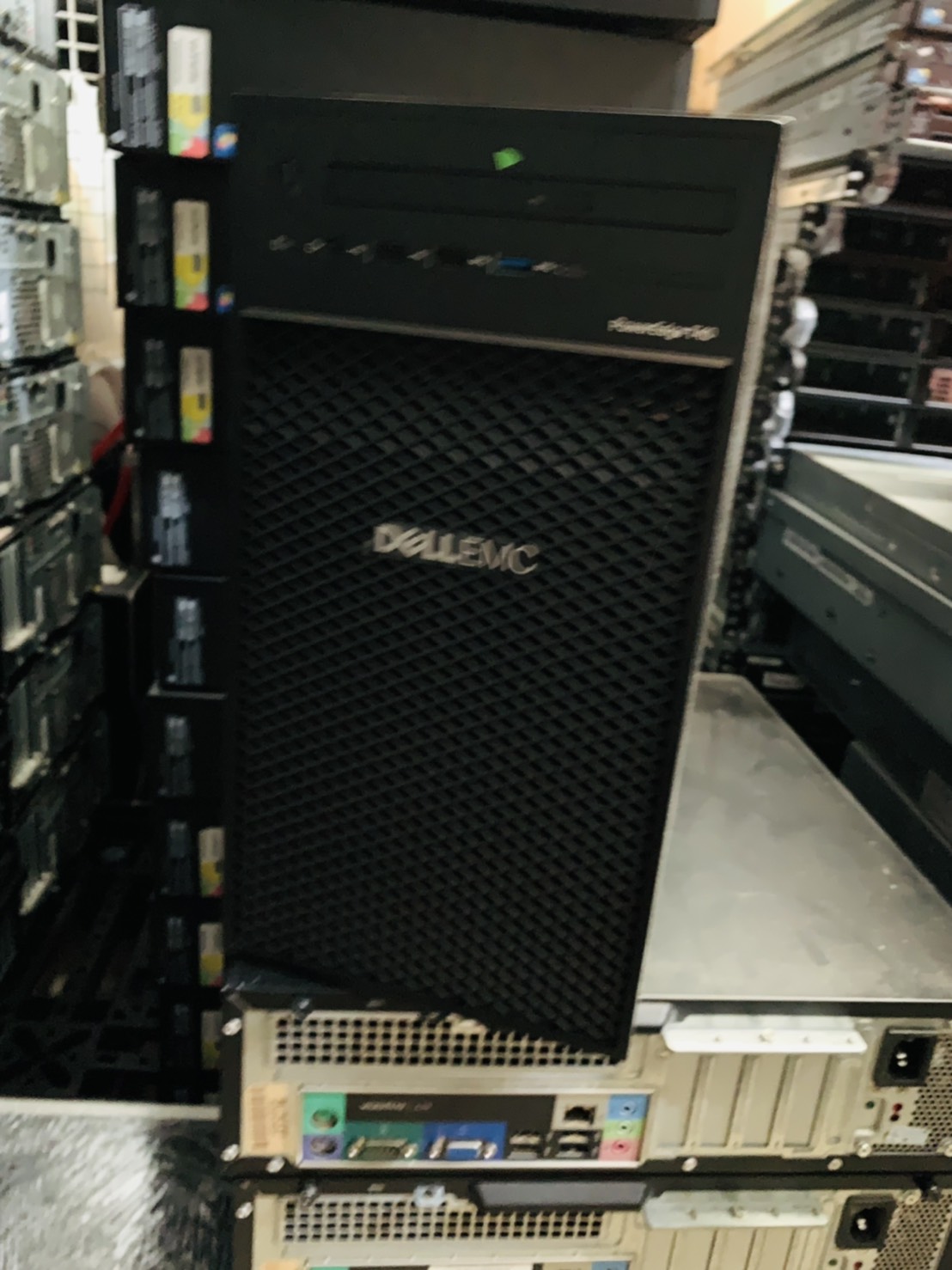 SERVER (เซิร์ฟเวอร์) DELL POWEREDGE T40 E-2224G 3.5GHZ, 4C/4T TURBO server มือสอง server ราคาถูกมาก