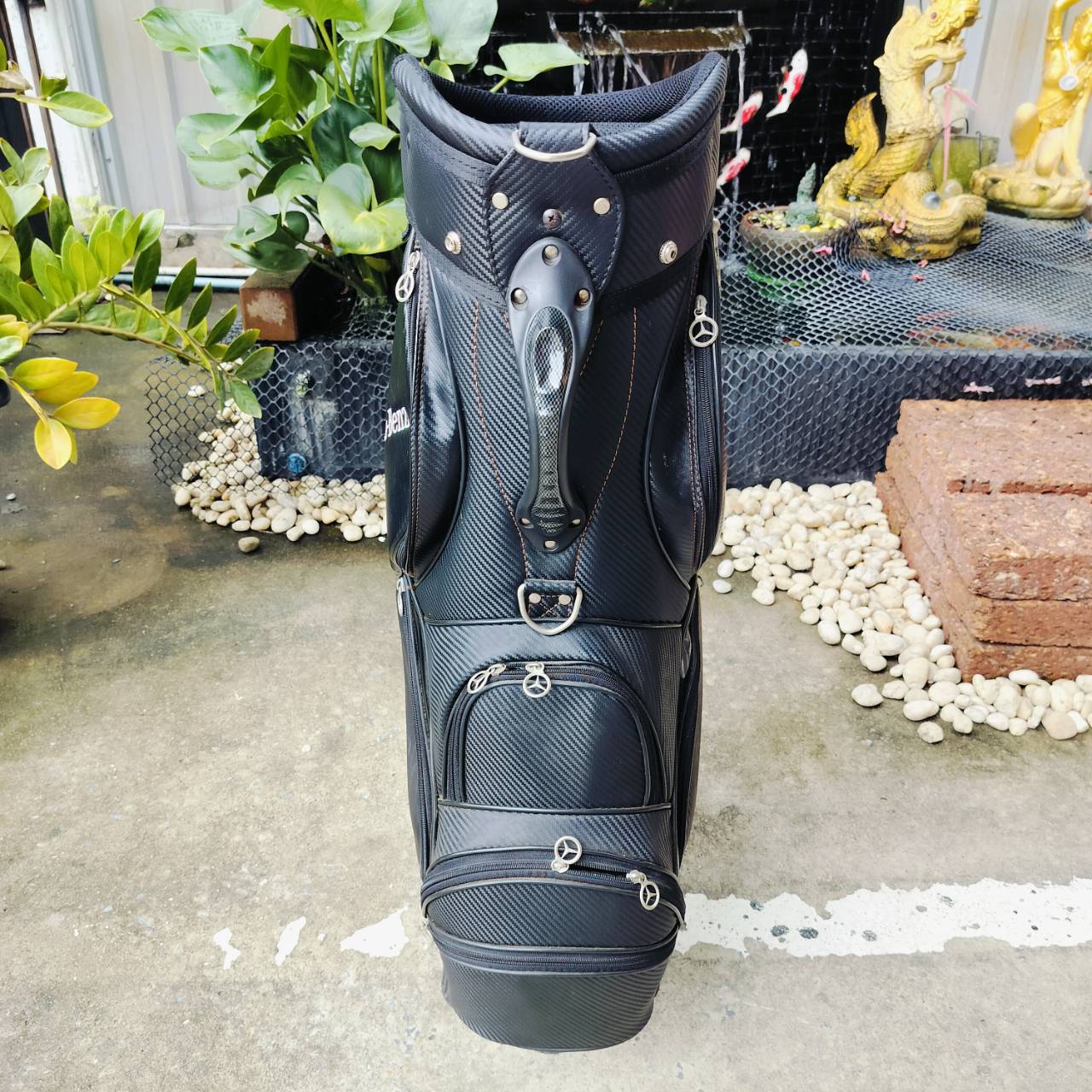 *** ไม่มีสายสะพาย *** ถุงกอล์ฟ MERCEDES BENZ ถุงลายเคฟล่าสวย ดุดันมากค่ะ ไม้กอล์ฟพรีเมี่ยมญี่ปุ่นมือสอง ของแท้ By NakaraLuxurious