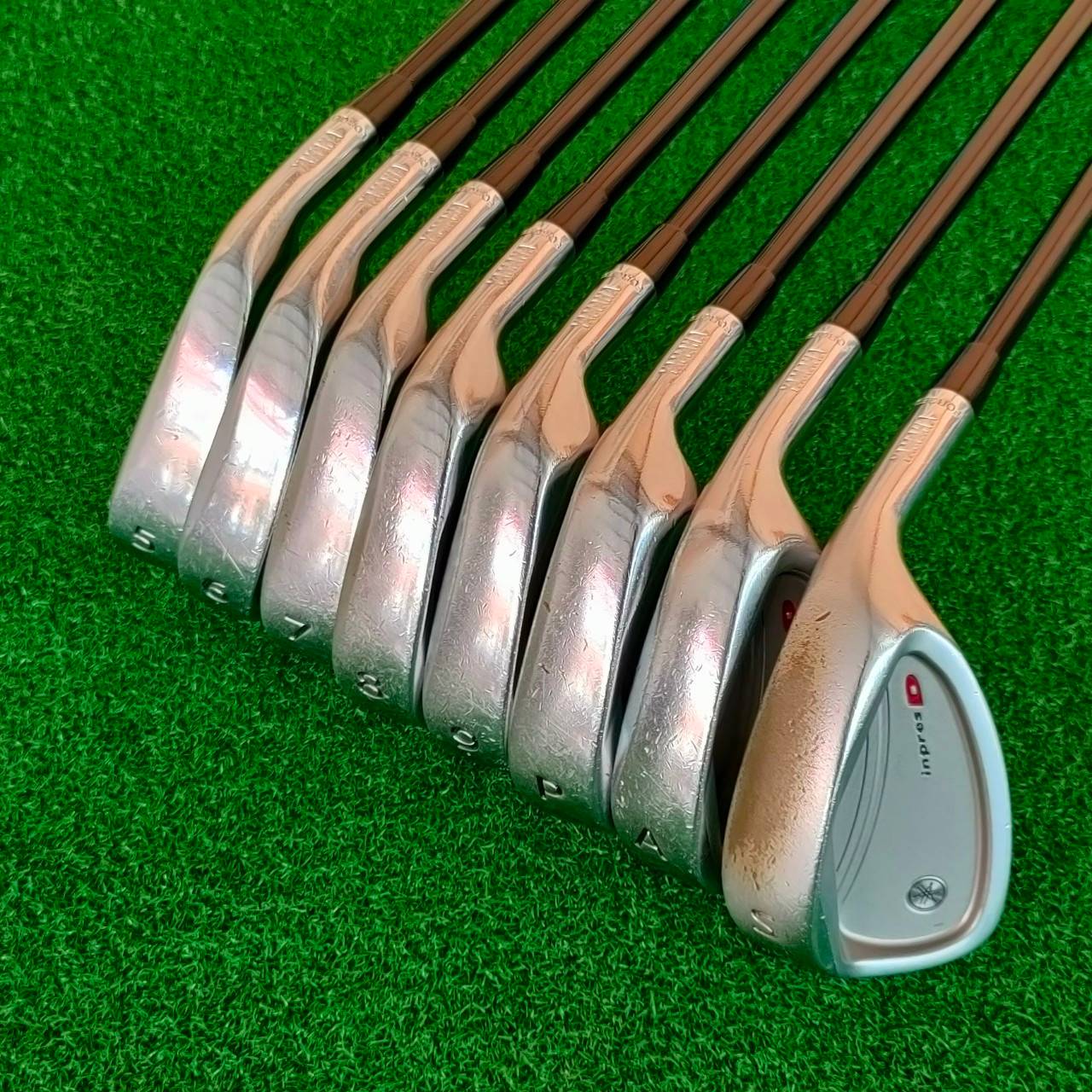 ชุดเหล็ก YAMAHA INPRES D มีเหล็ก 5-9 เเละ PW AW SW ก้าน YAMAHA INPRES D FLEX R สวยเรียบร้อย เดิมๆ ก้านเดิมๆ เหล็กสุดยอดคุณภาพจากญี่ปุ่น ที่ค้มราคามากๆ ของดีครับ