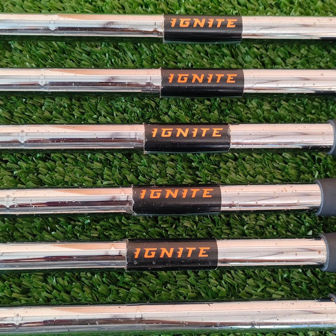 ชุดเหล็ก NIKE IGNITE มีเหล็ก 5-9 เเละ PW ก้าน IGNITE FLEX UNI ก้านสติ๊กเกอร์อยู่ครบ กริพ NIKE เดิมทั้งหมด