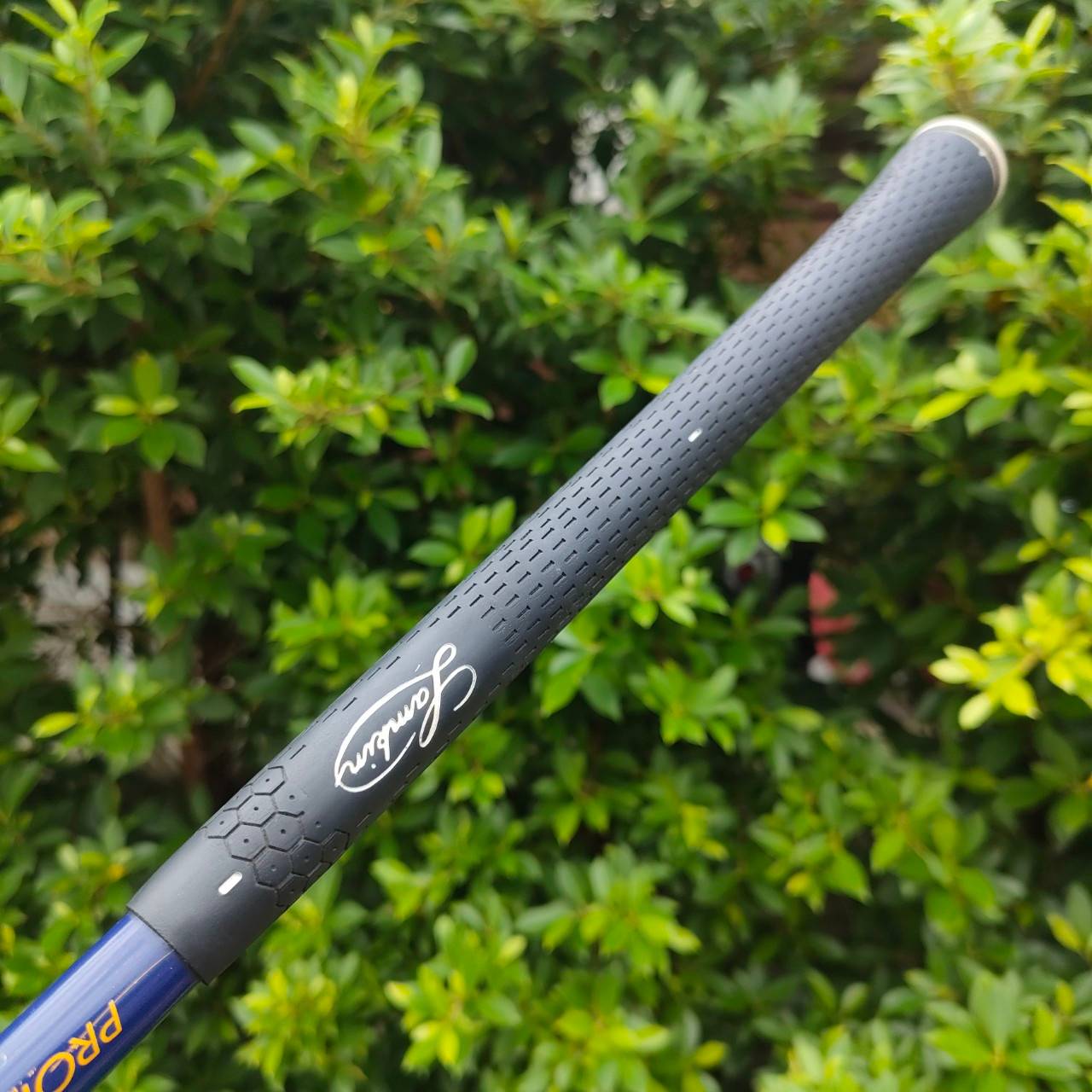 DRIVER CLEVELAND LAUNCHER 460 องศา 9.5 ก้าน UST PROFORCE 55 GOLD FLEX R หัวใหญ่ 460 CC วัสดุเบต้าไทเทเนี่ยมแท้ ไม้กอล์ฟมือสอง ของแท้ BY NakaraLuxurious