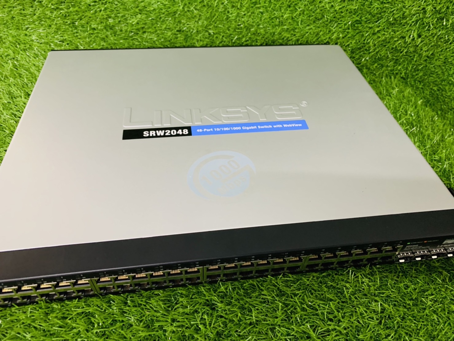 สวิตซ์ Linksys SRW2048 48-port