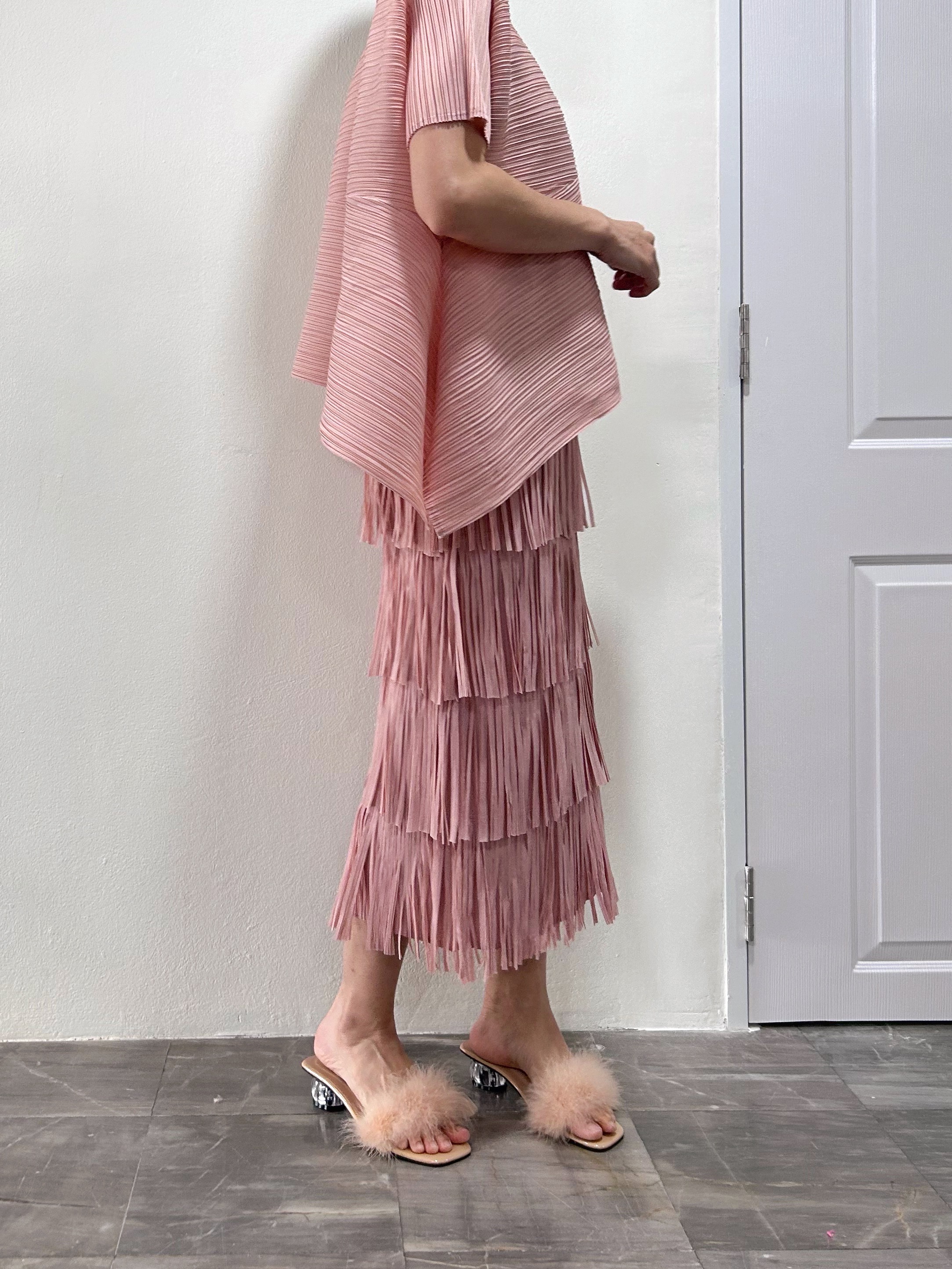 ปรับราคาลง20%!! ยาว 32นิ้ว! 2MUAY รุ่น GJO1053 กระโปรงพลีทคุณภาพ FRINGE LAYER PLEATED SKIRT 6 สี FREE SIZE