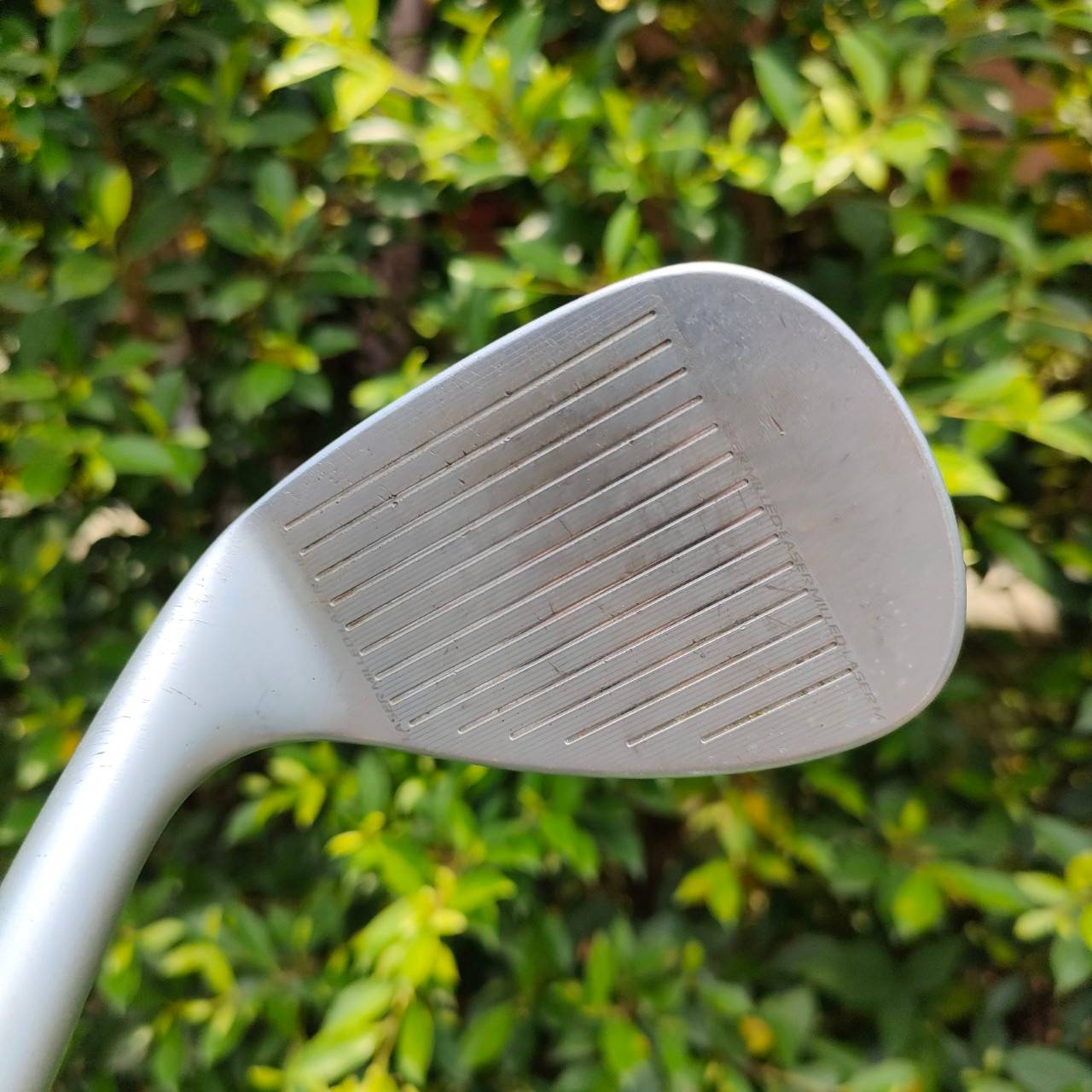 WEDGE CLEVELAND REG 588 องศา 54 BOUNCE 12 ก้าน TOUR CONCEPT FLEX WEDGE ผสมความเจ๋งของรุ่น 588 แต่ใส่ ความโหดเพิ่ม ร่อง ZIP สี่เหลี่ยม ดีแบบสุดๆ กัดลูกขาดเลยครับ