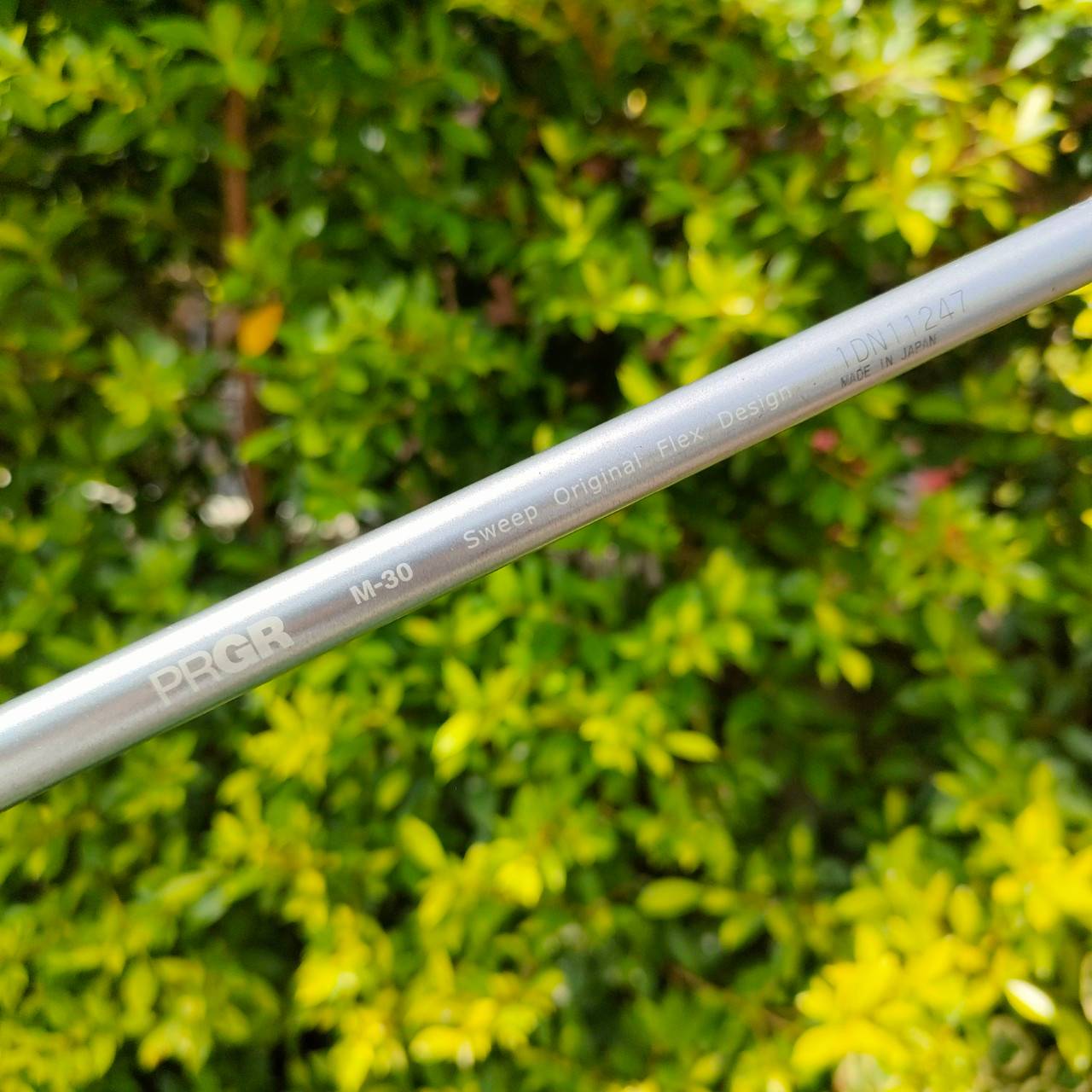 ** ไม้กอล์ฟสำหรับผู้หญิง ** HYBRID 6 PRGR SWEEP MODEL M-12 องศา 29 ก้าน PRGR M-30 ไม้พรีเมี่ยมสุดๆ ญี่ปุ่นแท้ๆ ไม้กอล์ฟมือสอง ของแท้ BY NakaraLuxurious