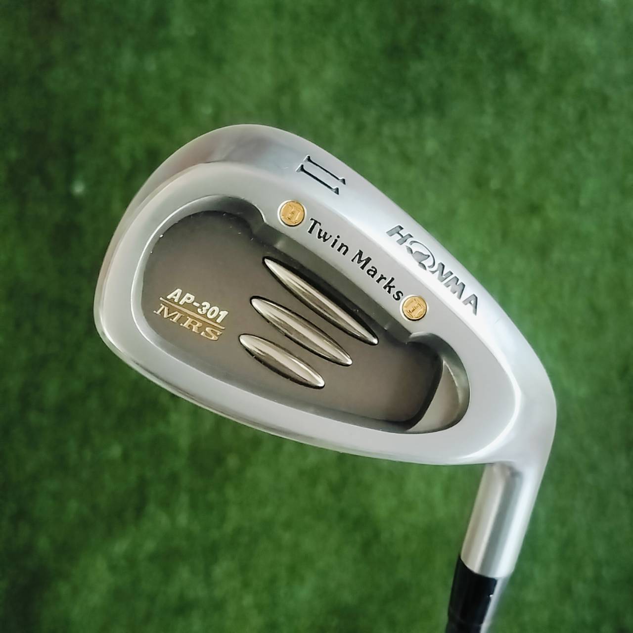 สุดยอดหน้าเด้งพรีเมี่ยมญี่ปุ่น HONMA TWIN MARKS AP-301 MRS ก้าน ACCELERATE FORCE FLEX R มีแผ่นหน้าเด้งสุดพรีเมี่ยมที่หน้าไม้ ไม้กอล์ฟพรีเมี่ยมมือสอง ของแท้ By NakaraLuxurious