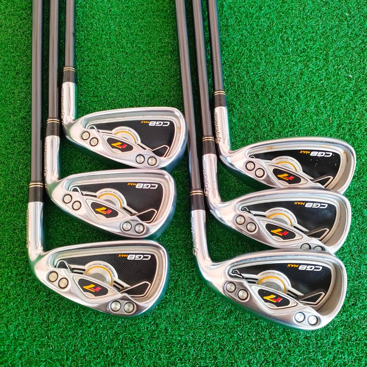 ชุดเหล็ก TAYLORMADE R7 CGB MAX มีเหล็ก 5 - 9 เเละ PW ก้าน RE*AX SUPERFAST CGB MAX FLEX R เน้นตีไกลเลยครับรุ่นนี้ เหล็กเพิ่มระยะ MAX สุด