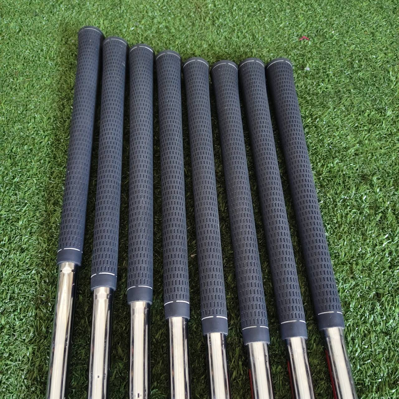 ชุดเหล็ก Taylormade R9 ใช้เทคโนโลยี Inverted Cone Technology ซึ่งช่วยขยายพื้นที่ Sweet Spot