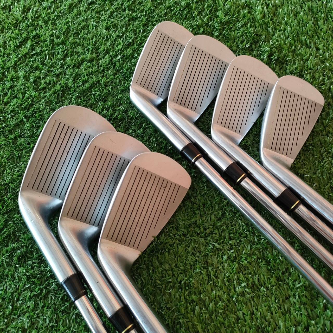 ชุดเหล็ก MARUMAN CONDUCTOR 42CX มีเหล็ก 4-9 เเละ PW ชุดสุดยอด ตีไกลกว่าปกติ และตีติดสปินหนักมาก ออกแบบให้มี CAVITY สวย!! ไม้กอล์ฟมือสอง ของแท้ BY NakaraLuxurious