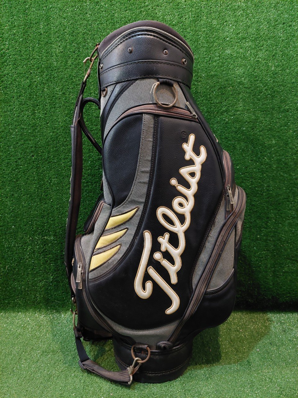 ถุงกอล์ฟ Titleist ถุง TOUR