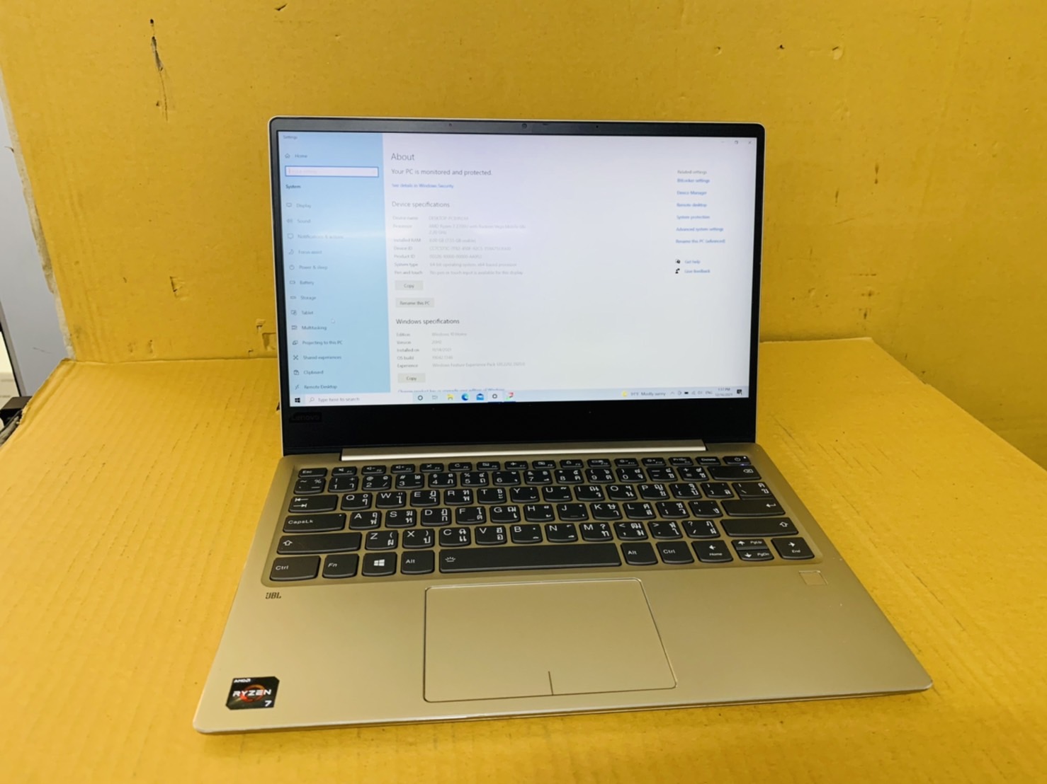 โน้ตบุ๊ค Notebook Lenovo ideapad 720S 13.3 inch LED (1920x1080) Full HD IPS สินค้ามีประกัน