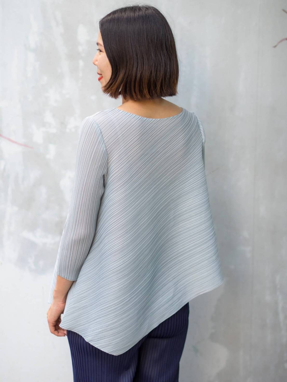 อก 38 นิ้ว 2MUAY รุ่น GJO7161 เสื้อพลีทงานคุณภาพ เสื้อผู้หญิง 13สี FREE SIZE HALF SLEEVE ASYMMETRIC PLEATED TOP