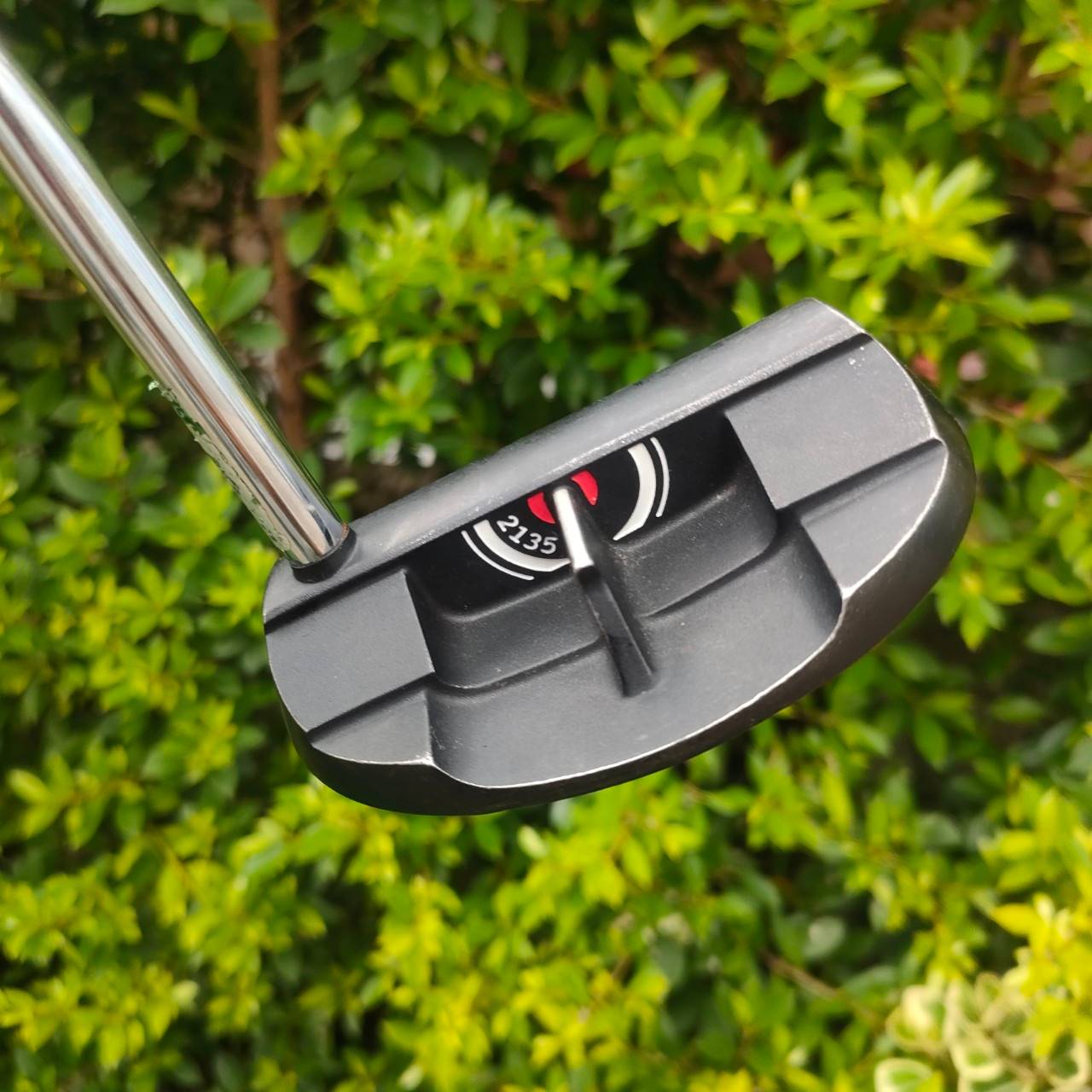 PUTTER CLEVELAND TRI 6.5 ความยาว 34 นิ้ว สุดยอดพัตเตอร์ ของ CLEVELAND หน้าไม้ STEEL แบบเกาะไลน์ มีศูนย์เล็ง เล็งง่ายมากและแม่นยำแบบสุดๆ ไม้กอล์ฟมือสอง ของแท้ BY NakaraLuxurious