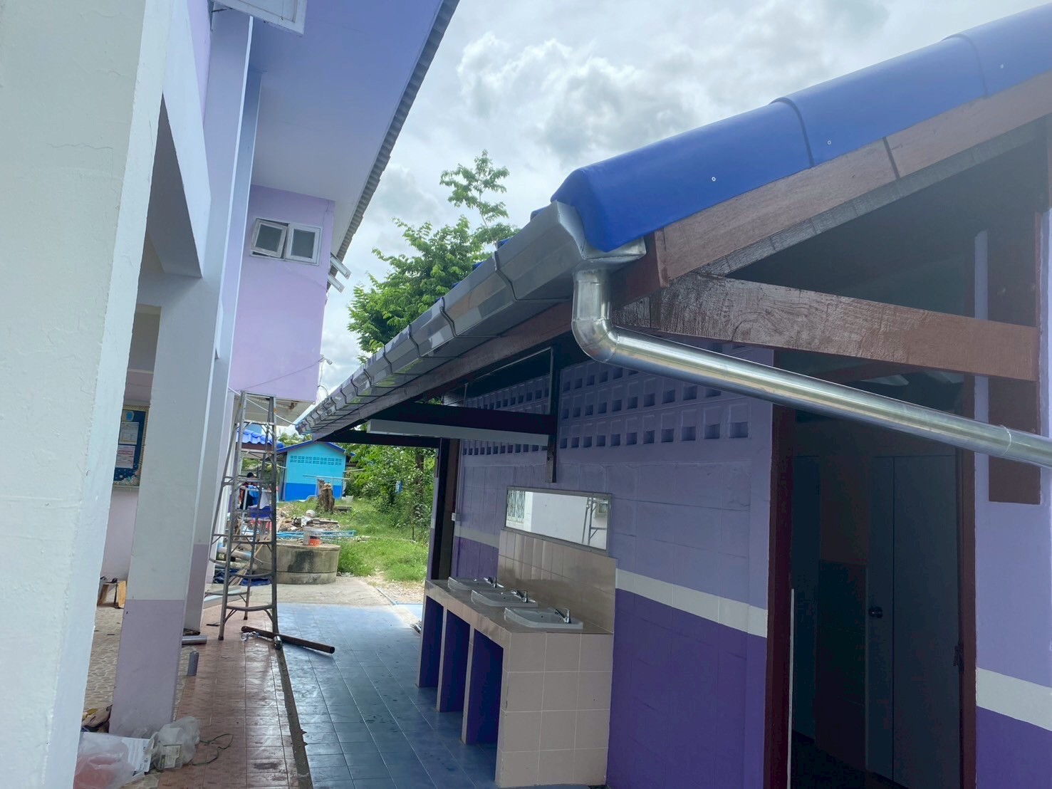 งานปรับปรุงห้องอาบน้ำ &ห้องส้วม รร.โสตศึกษา นครปฐม