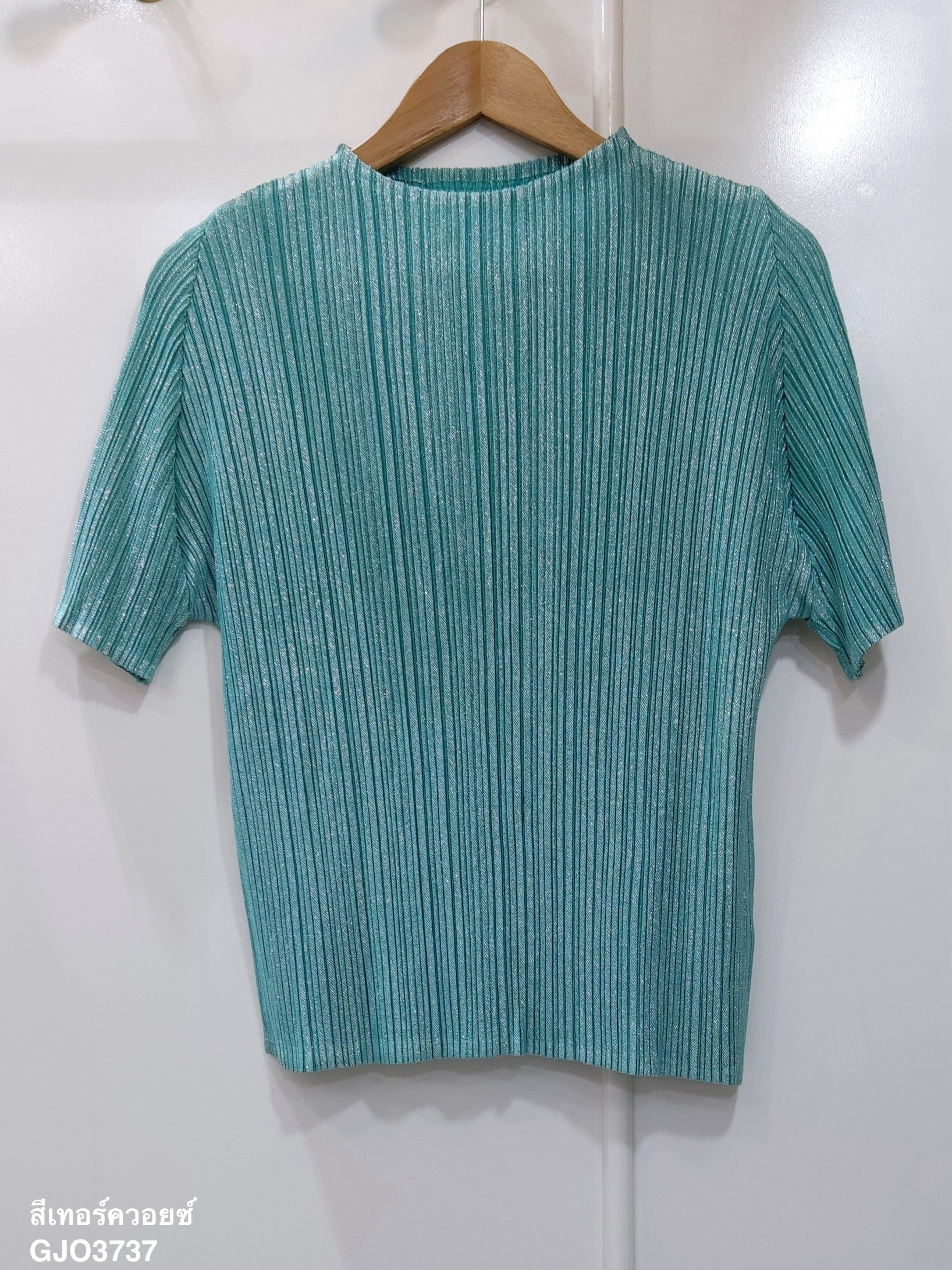 ปรับราคาลง20%!! 2MUAY รุ่น GJO3737 เสื้อพลีทคุณภาพ SHORT SLEEVE GLITTER PLEATED TOP 7 สี FREE SIZE