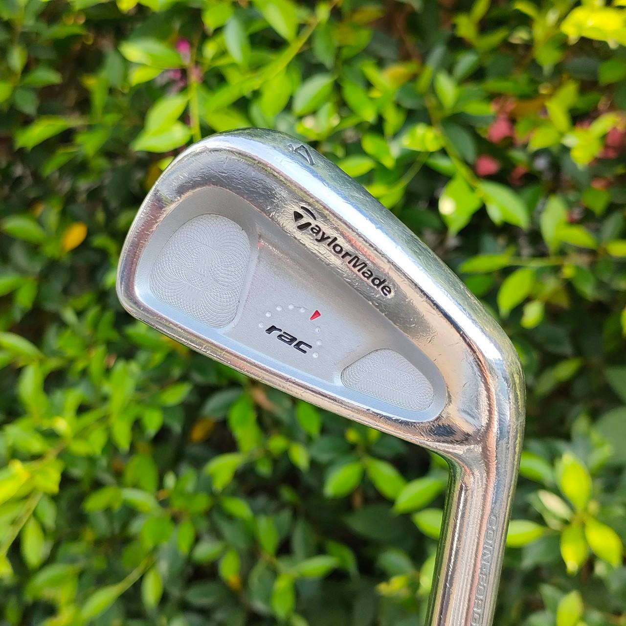 ชุดเหล็ก TAYLORMADE RAC มีเหล็ก 3-9 เเละ PW ก้าน N.S.PRO 950GH FLEX R ชุดนี้สร้างโดยปรมาจารย์ FORGED เหล็กยาวมี CAVITY ตีง่ายมากๆ เหล็กสั้นเป็นใบเบลด คมมากๆครับ