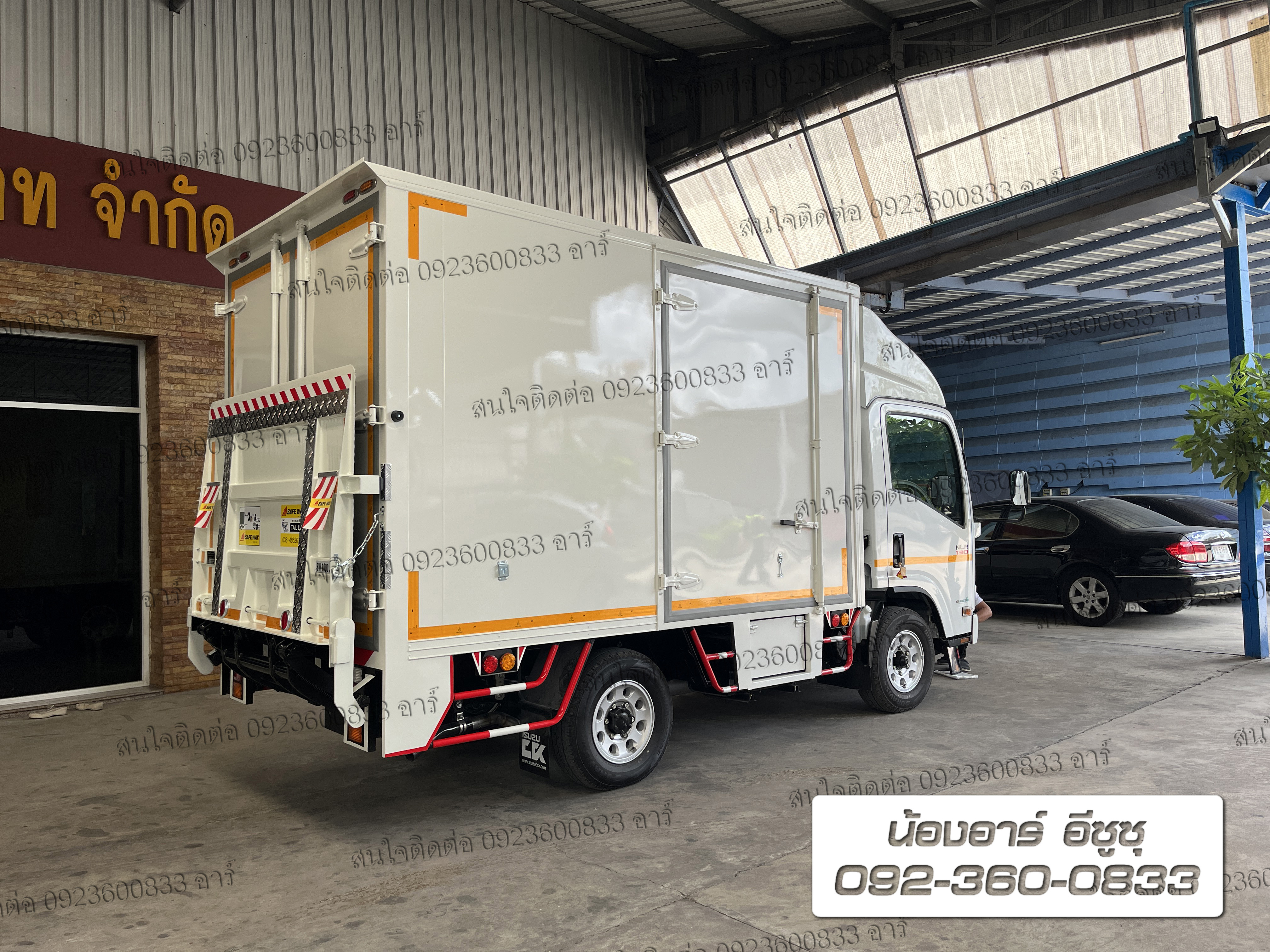 4 ล้อ ISUZU NLR130 แรงม้า ตู้แห้งพร้อมลิฟท้าย