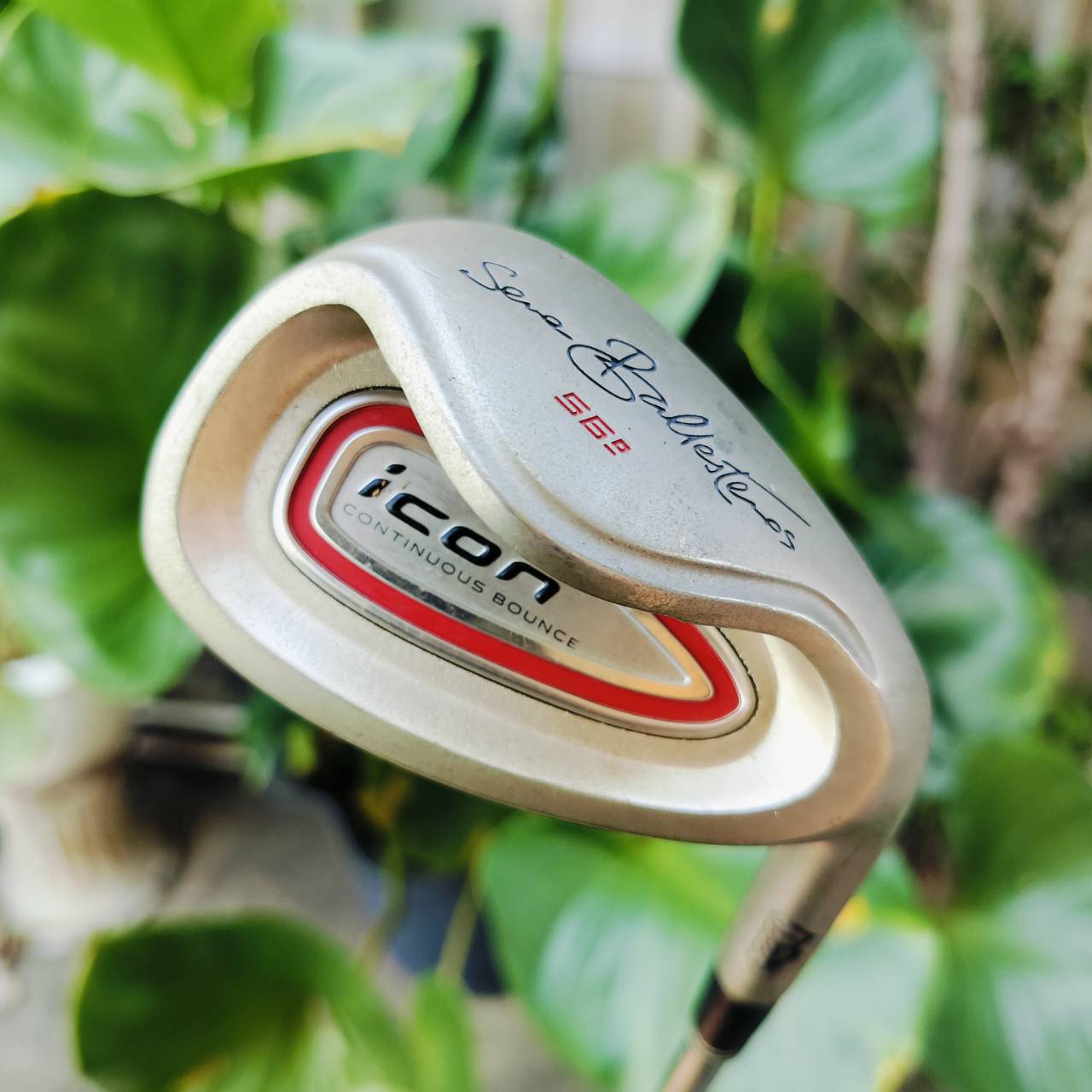 WEDGE SEVE BALLESTEROS ICON องศา 56 ก้านเหล็ก กริพ UST MAMIYA ออกแบบให้มีโพรง CAVITY ด้านหลัง ให้ขึ้นทรายได้อย่างง่ายดาย ตีผ่านได้ดี ไม้กอล์ฟพรีเมี่ยมมือสอง ของแท้ By NakaraLuxurious