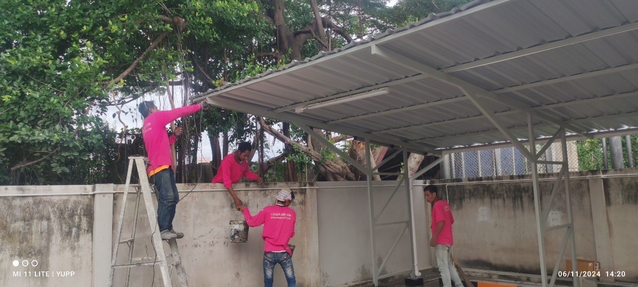 ลานที่จอดรถ อาจารย์หมอ ร.พ.ศิริราช