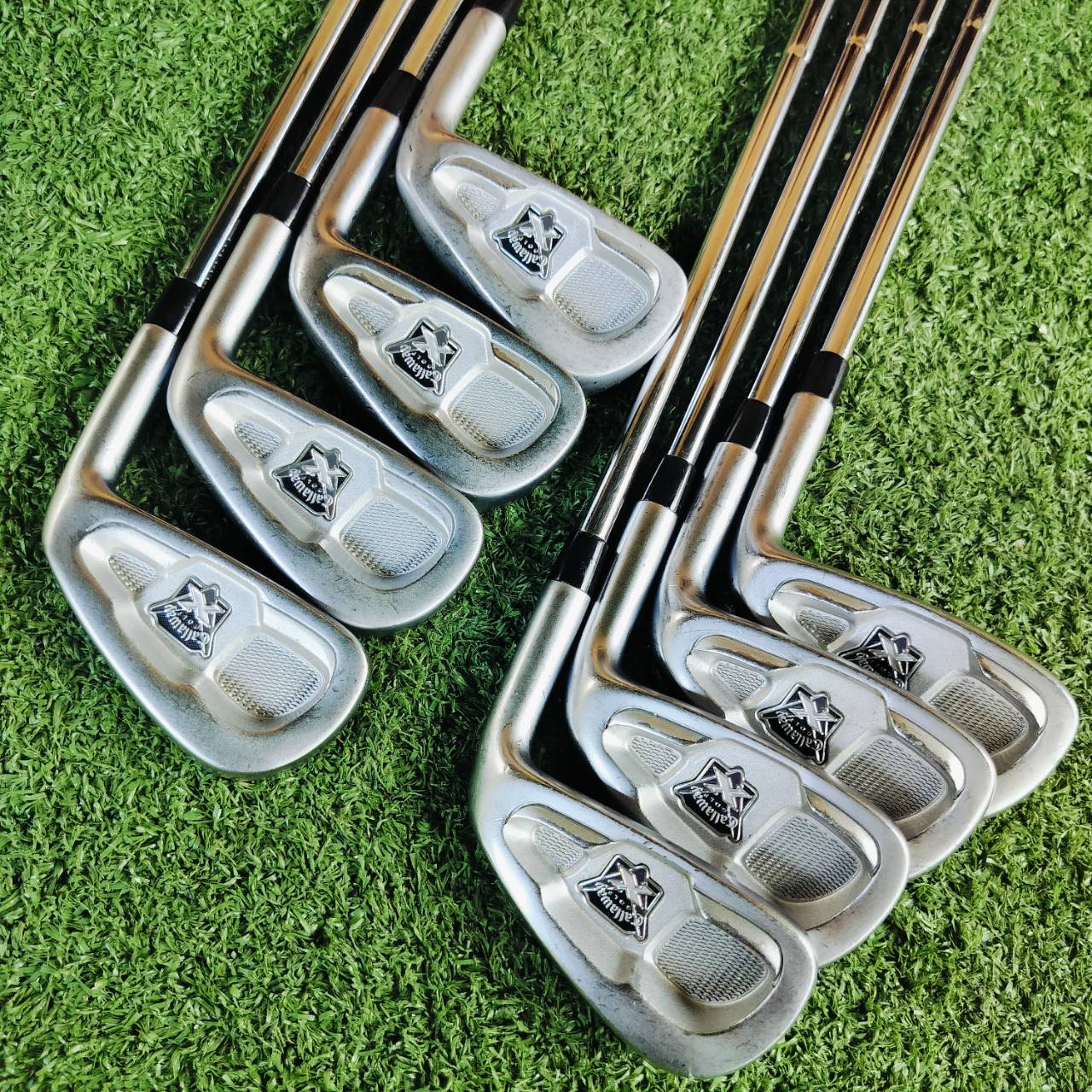 ชุดเหล็ก CALLAWAY X FORGED มีเหล็ก 3 - 9 เเละ PW ก้าน DYNAMIC GOLD S300 ก้านพรีเมี่ยมและเข้ากับเหล็กมาก สติ๊กเกอร์อยู่ครบทั้งหมด สวยมาก หน้าใบก็สวยเดิมทุกเหล็ก น่าใช้สุด!!! ไม้กอล์ฟพรีเมี่ยมมือสอง ของแท้ By NakaraLuxurious