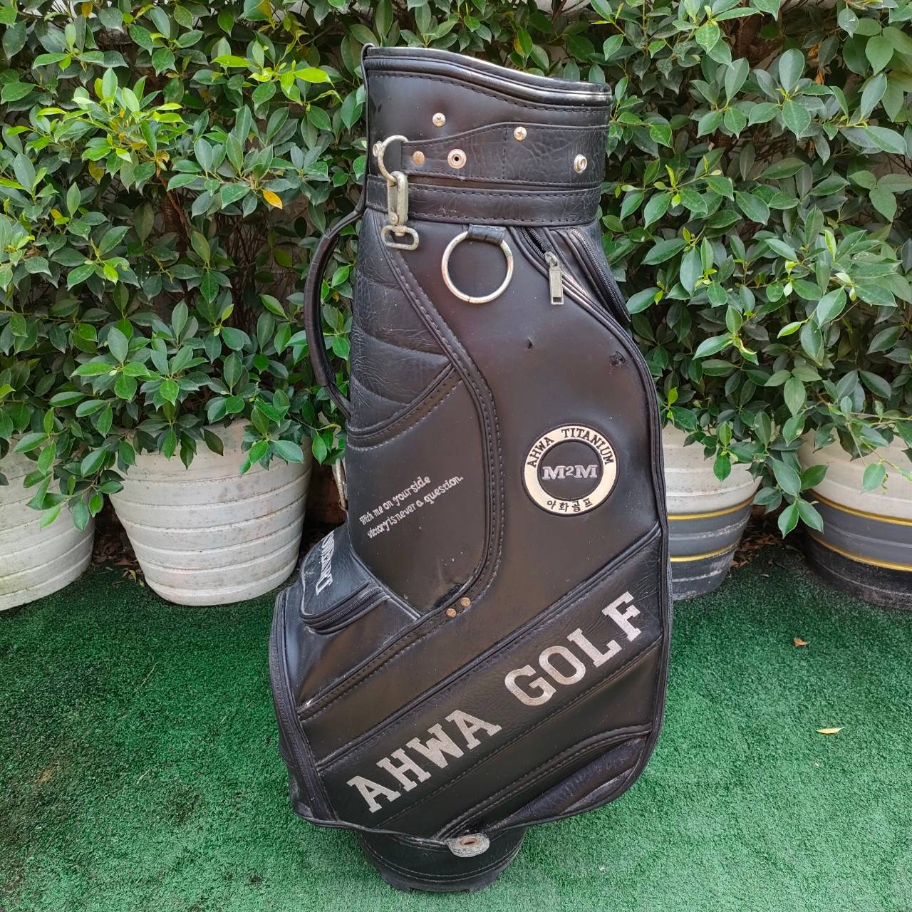 ถุงกอล์ฟ AHWA GOLF POWER ART ** ถุงกอล์ฟ มีรอยขาด 2 จุด มีรูปให้ชม ท้ายสุดค่ะ **
