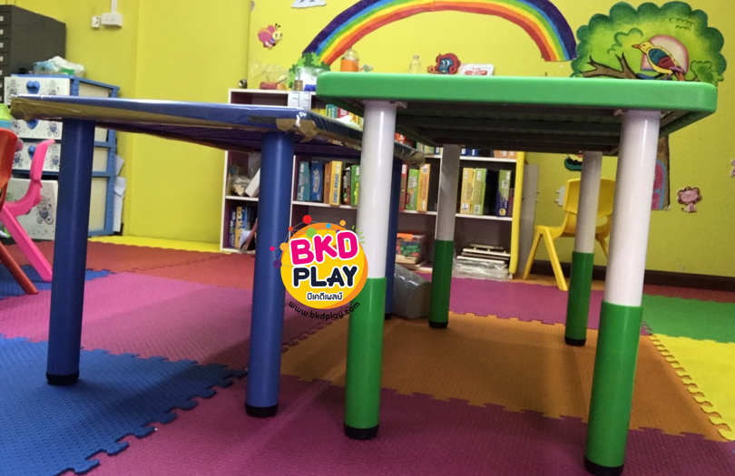 ชุดโต๊ะประถมพร้อมเก้าอี้ 6 ตัว โต๊ะสี่เหลี่ยมผืนผ้าขาพลาสติก พร้อมส่ง โต๊ะนักเรียน โต๊ะเขียนหนังสือ โต๊ะทานข้าว โต๊ะกิจกรรมพร้อมเก้าอี้เด็ก โต๊ะพลาสติก