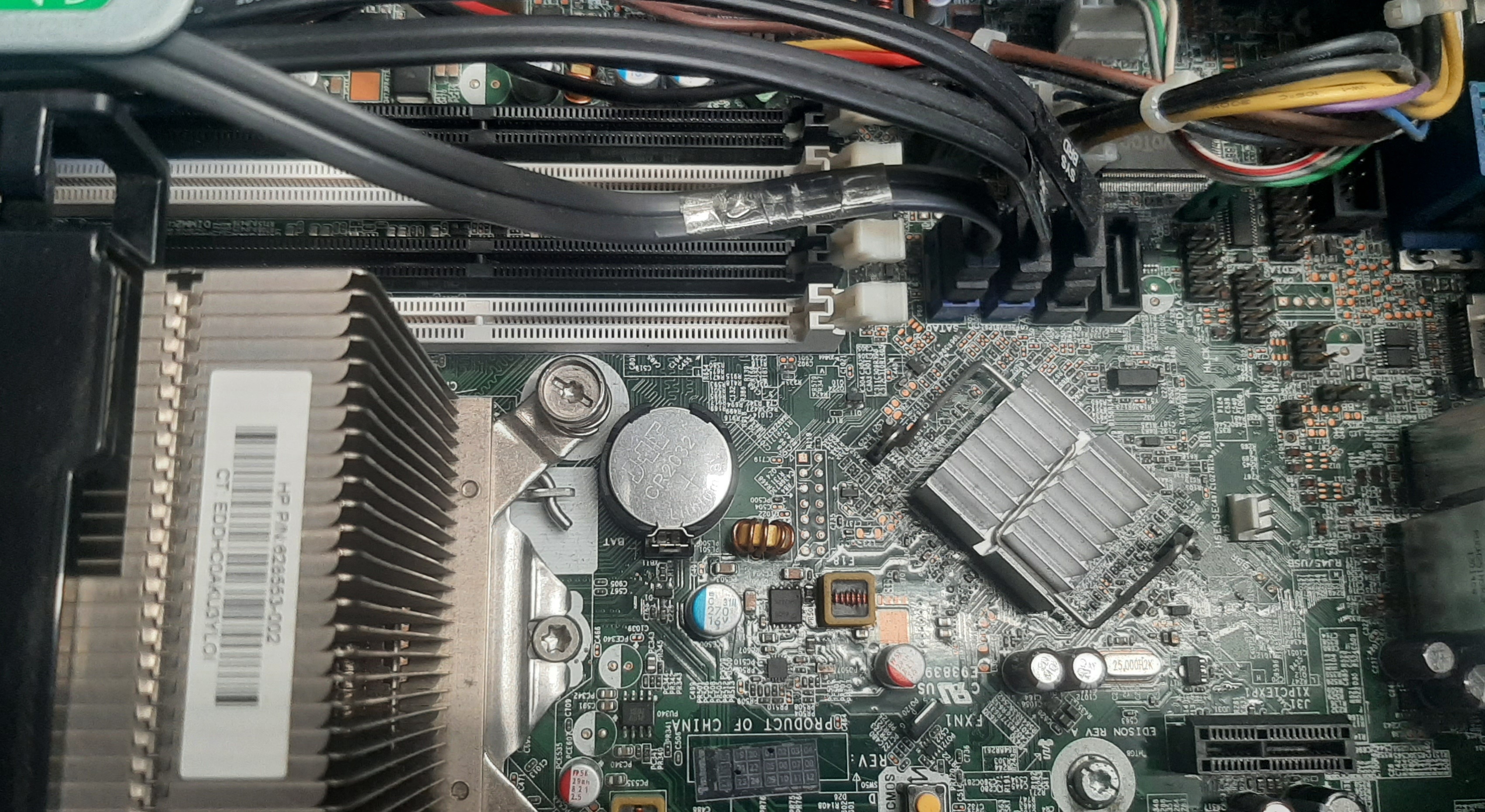 พีซีมือสอง HP Workstation Z220 SFF (i5-3470 Ram8GB SSD120GB) ประกันร้าน 1 เดือน