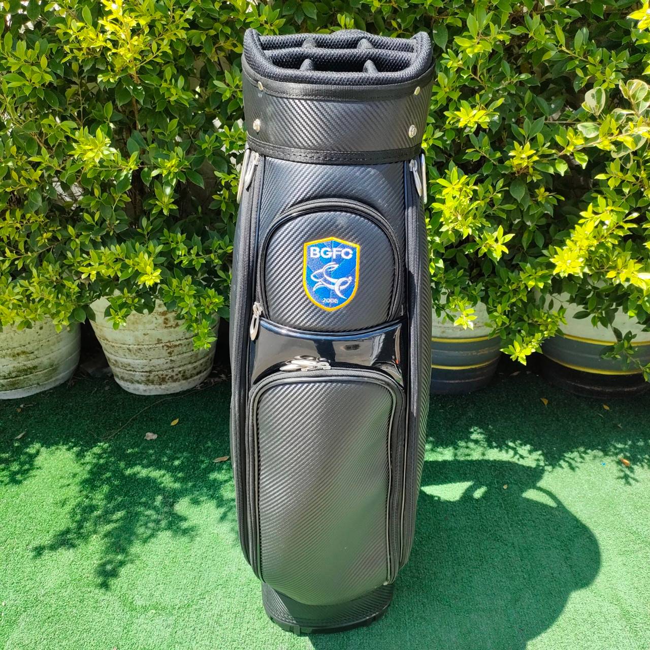 ถุงกอล์ฟ BGFC THE RABBITS มือสอง สภาพนางฟ้า ไม่เคยผ่านการใช้งาน!! ของจริงสวยมาก และหายากมาก มือสอง ของแท้ BY NakaraLuxurious