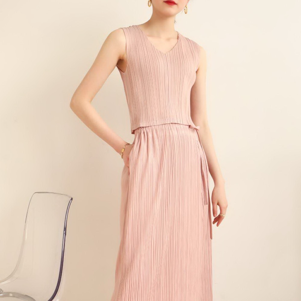 ยาว 16.5นิ้ว 2MUAY BASIC รุ่น GJO7739 SLEEVELESS V NECK CROP PLEATED TOP เสื้ออัดพลีทงานคุณภาพ เสื้อครอป 13สี FREE SIZE