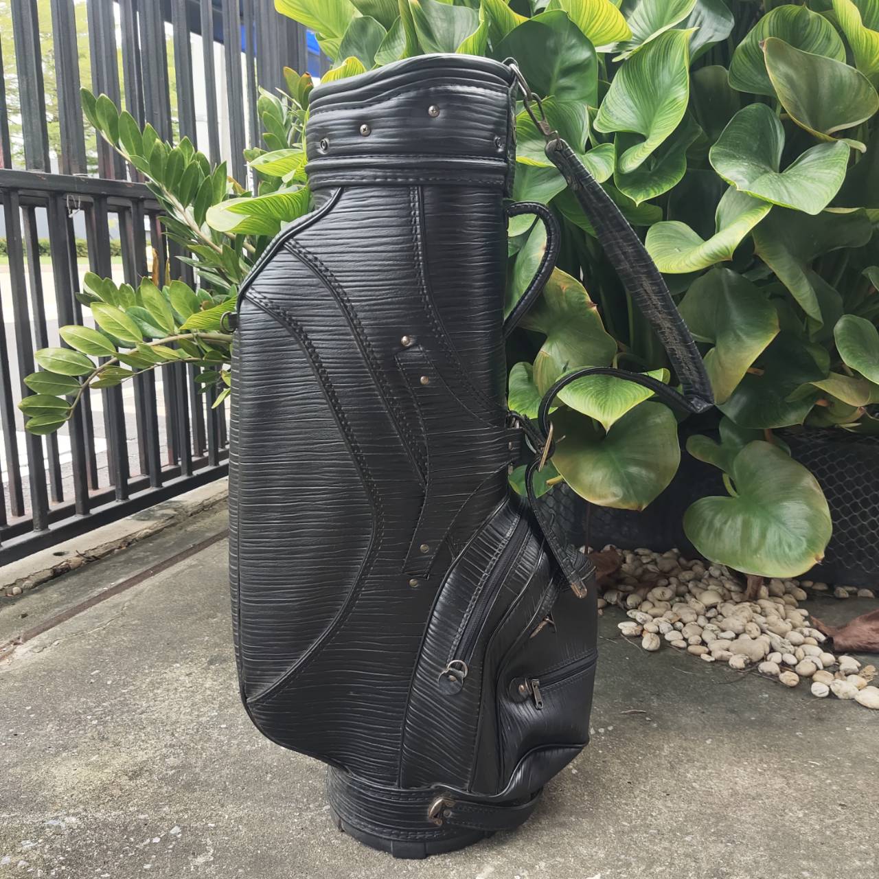 ถุงกอล์ฟ ARLUX the best golf มือสอง หนังสวยมาก เรียบหรู