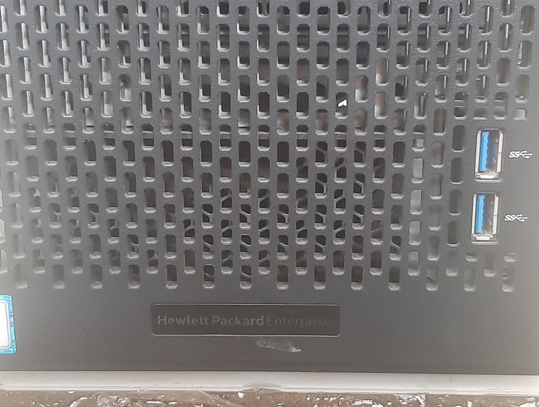 เซิร์ฟเวอร์มือสอง สภาพดี HP ML110 Gen9 (Xeon E5-2620V4 Ram8GB HDD300GB x2) ประกันร้าน 1 เดือน