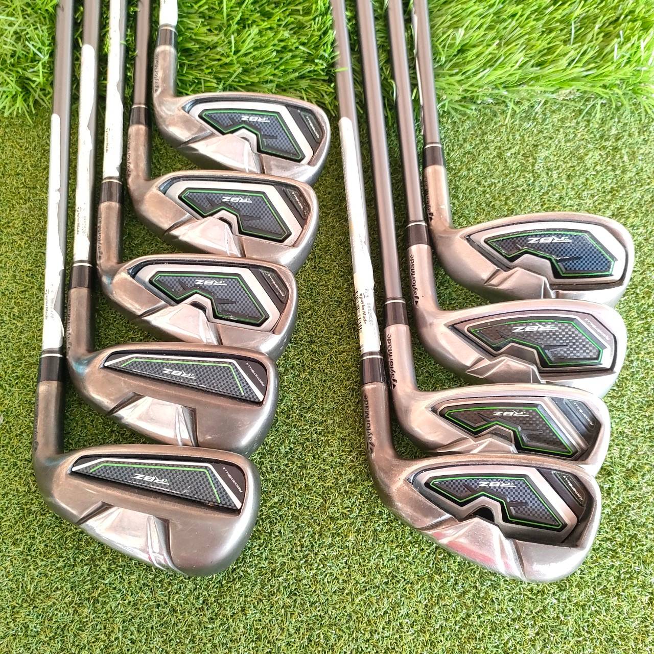 ชุดเหล็ก TAYLORMADE RBZ มีเหล็ก 4- 9 PW AW SW ชุด 9 ชิ้น ก้าน TAYLORMADE RBZ FLEX R เหล็กตีง่ายตีไกลและตีมันส์มาก