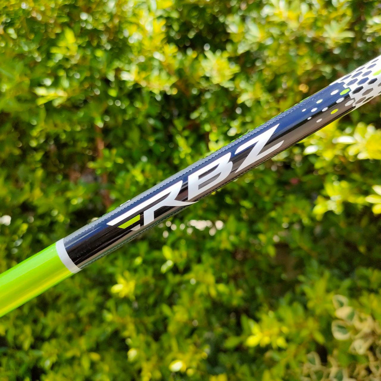 ก้าน MATRIX OZIK มือสอง ปกติใส่ใน TAYLORMADE RBZ ความยาวเฉพาะก้าน 44.5 นิ้ว ก้าน DRIVER FLEX R ติดกริพมาด้วย ไม้กอล์ฟมือสอง ของแท้ BY NakaraLuxurious
