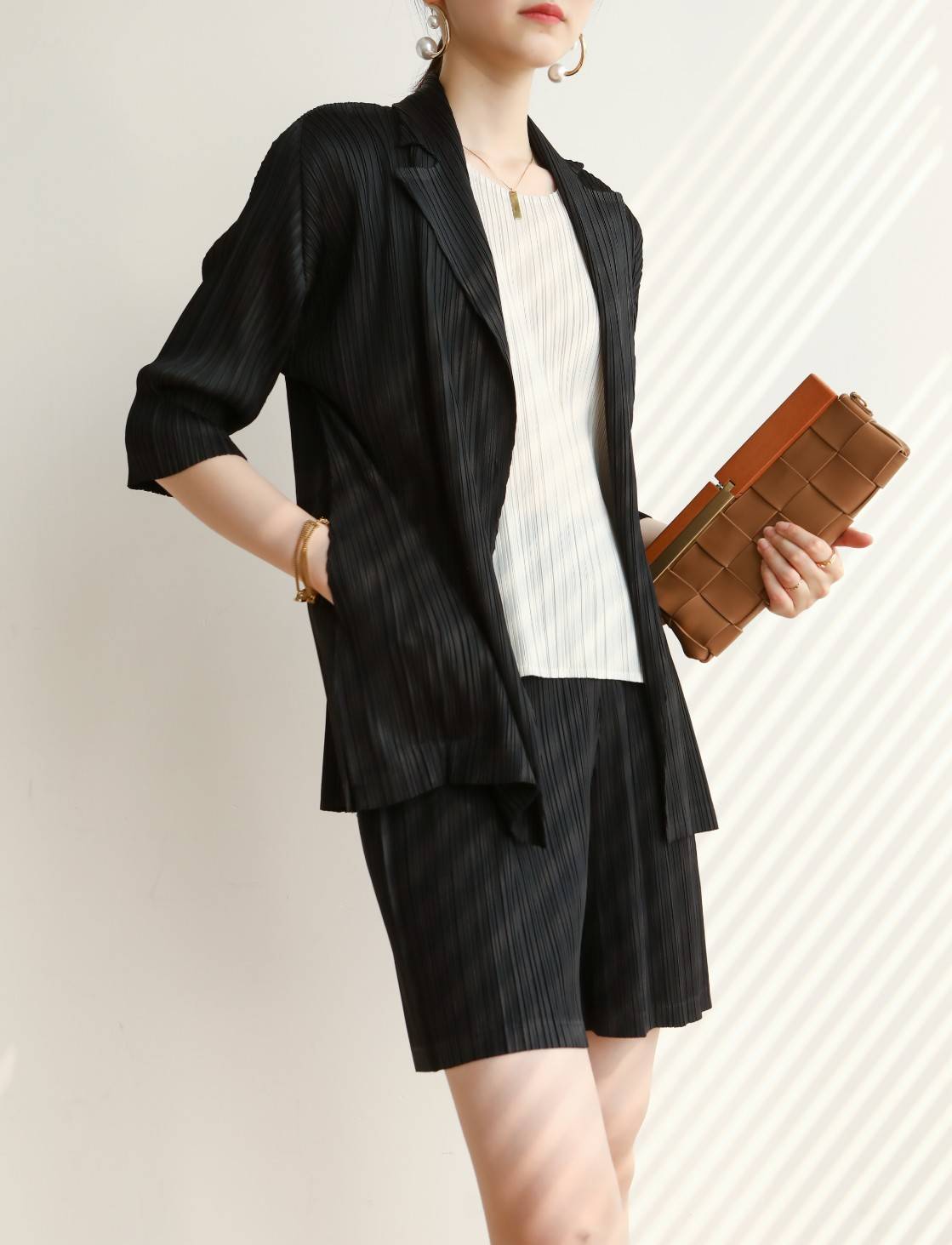 2MUAY รุ่น GJO7717 เสื้อสูท เสื้อคลุมอัดพลีทคุณภาพ 9สี FREE SIZE HALF SLEEVE COLLAR PLEATED CARDIGAN / JACKET
