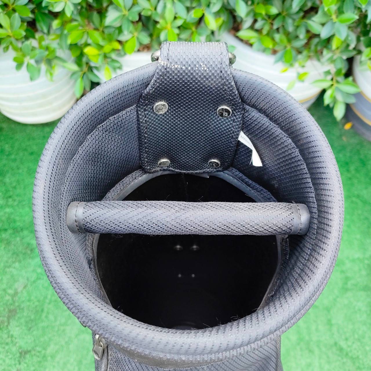 ถุงกอล์ฟ FITWAY มือสอง เป็นถุงเล็ก ปากถุง 6 นิ้ว สภาพสวยมาก