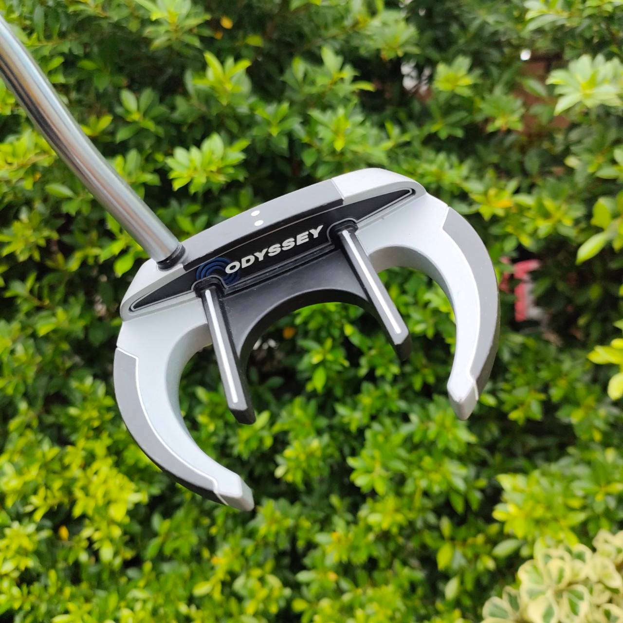 PUTTER ODYSSEY WORKS VERSA TANK SABERTOOTH ความยาว 34 นิ้ว กริพเป็นเเบบยาว แบรนด์ SUPER STROKE เป็นสุดยอดรุ่นยอดนิยม!! ไม้กอล์ฟมือสอง ของแท้ BY NakaraLuxurious
