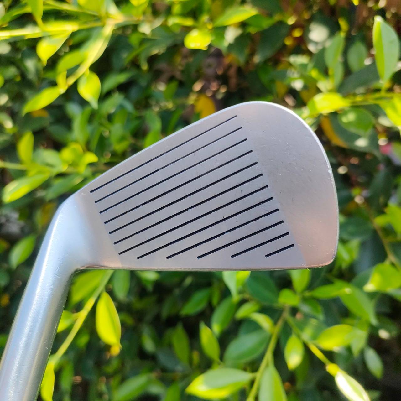 ชุดเหล็ก HONMA LB-717 มีเหล็ก 3 - 11 ชุดใหญ่!!! ก้าน SUPER LIGHT ก้านระดับ 3 ดาว *** สุดยอดก้านพรีเมี่ยม สูงกว่าระดับ ในท้องตลาดทั่วไป และมีราคาแพงสุดๆ วัสดุส่วนหัว สุดพรีเมี่ยม ถ้าท่านใด เคยลองตีจะรู้เลยครับ โลโก้ทองเคครับ รุ่นนี้ตีดีมาก และพรีเมี่ยมสูงส