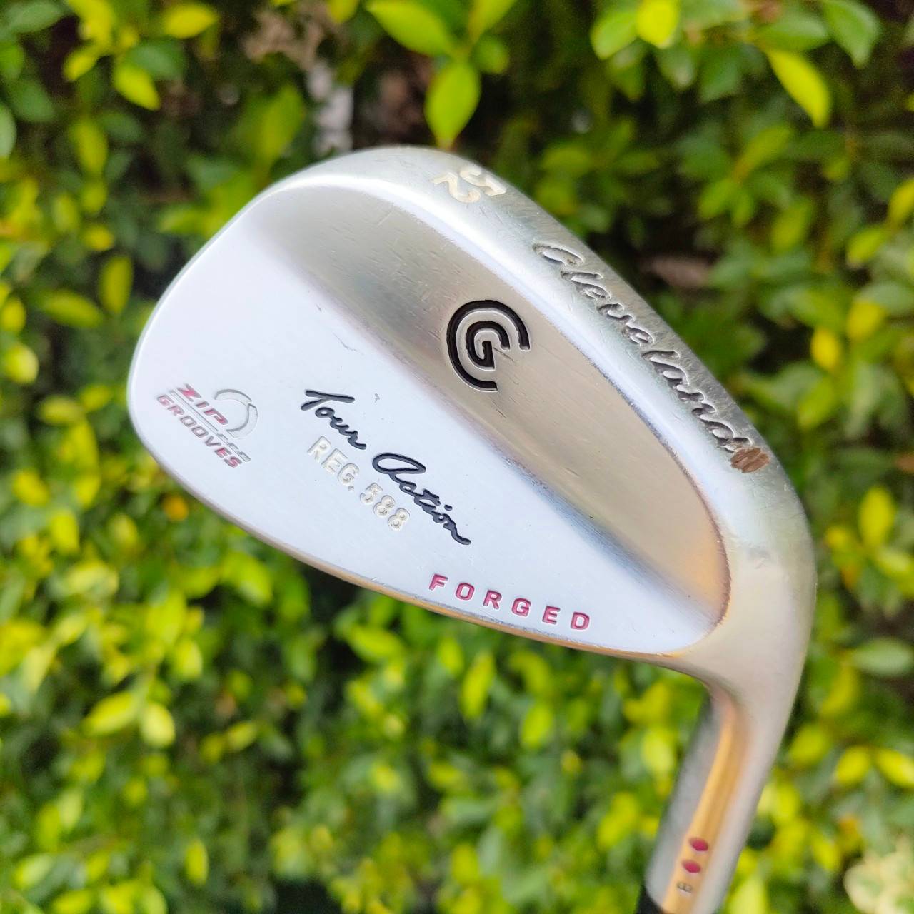 WEDGE CLEVELAND REG.588 ZIP GROOVES FORGED องศา 52 ก้าน DYNAMIC GOLD S200 ตัวโหดมาแล้ว!! ไม้กอล์ฟมือสอง ของแท้ BY NakaraLuxurious