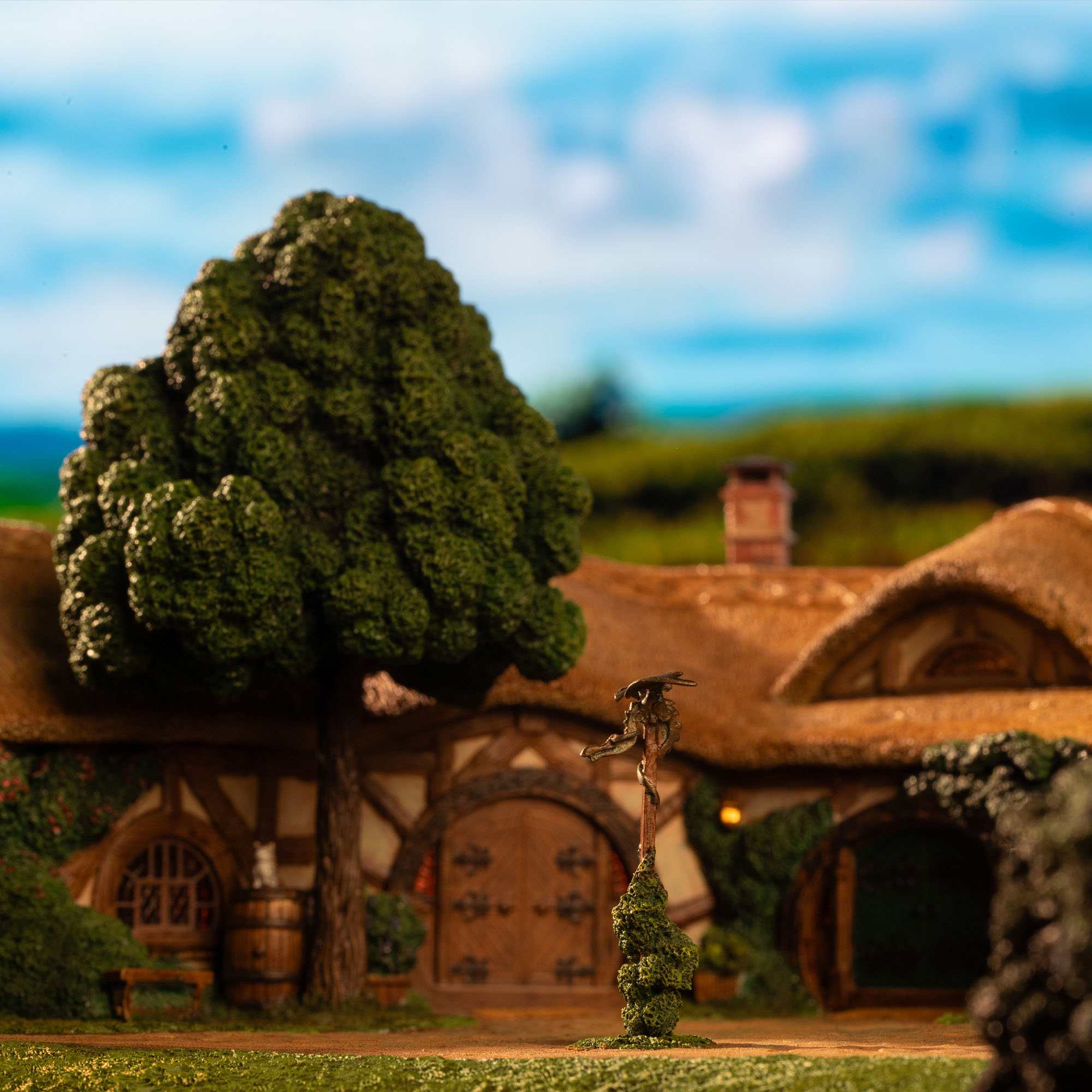 [สั่งจอง]Weta Workshop : The Green Dragon Inn (The Lord of the Rings)