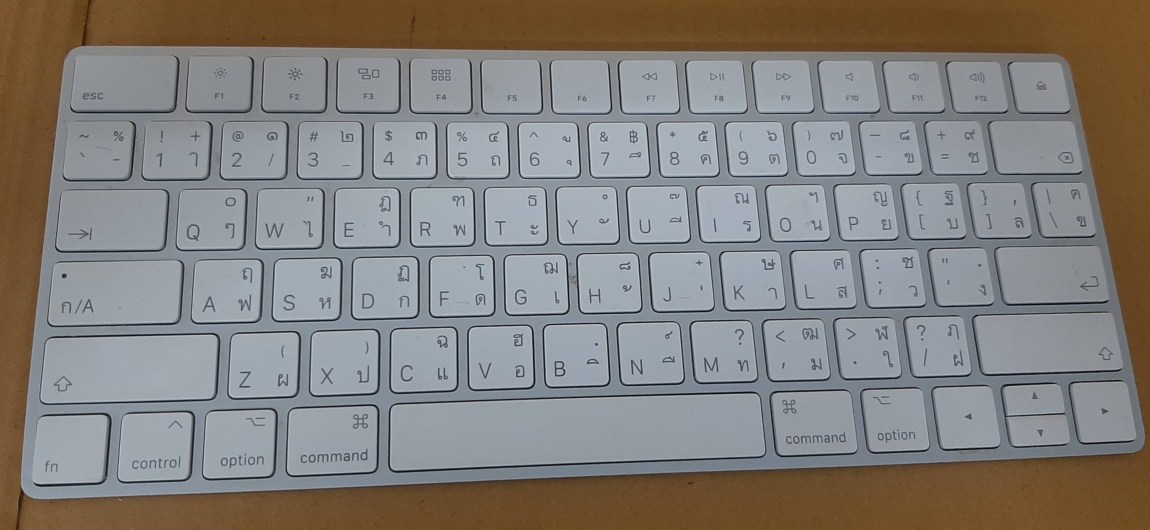 Keyboard Thai ไร้สาย Apple A1644 Magic มือสอง สภาพดี ประกันร้าน 7 วัน