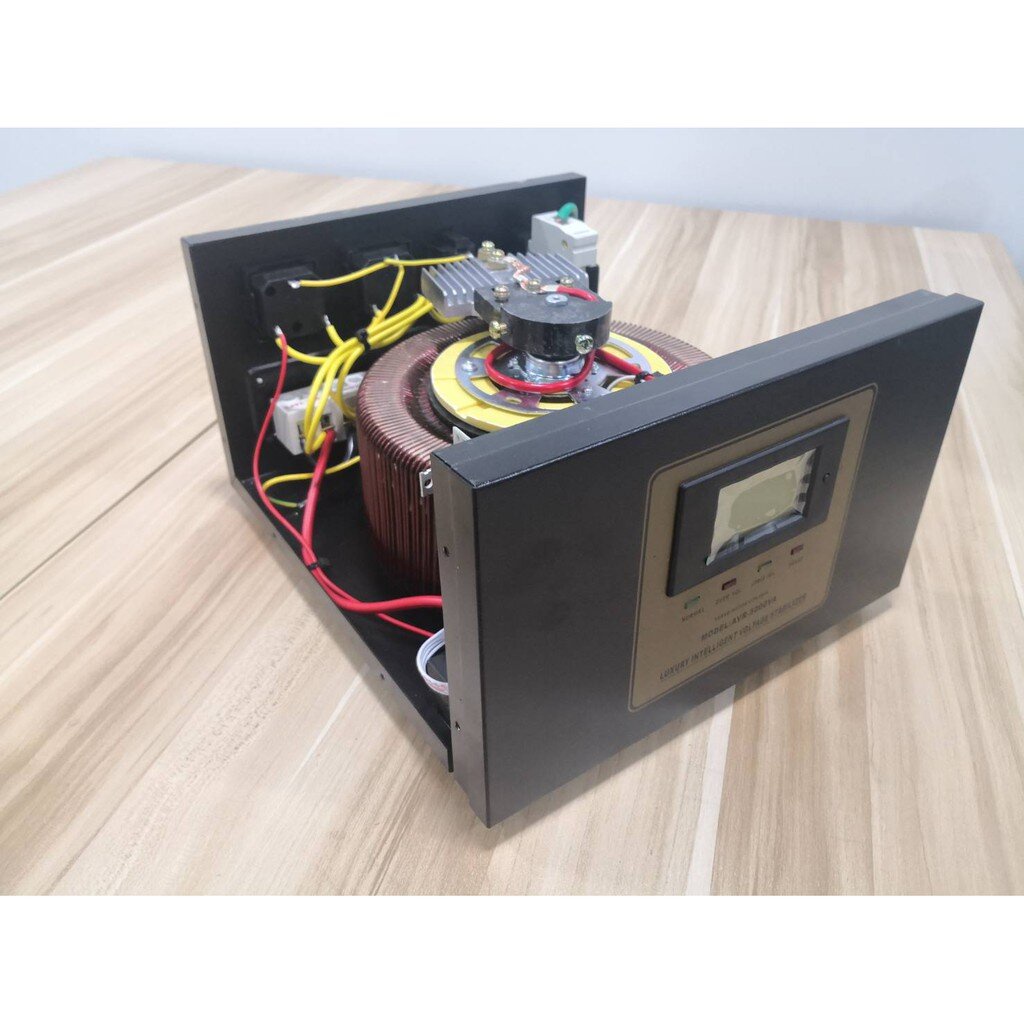 เครื่องปรับแรงดันไฟอัตโนมัติ,เครื่องกันไฟตก ไฟกระชาก รุ่น AVR-5000VA ประกันสินค้า 1 ปี (เครื่องกันไฟตก ไฟเกิน ไฟขาด)
